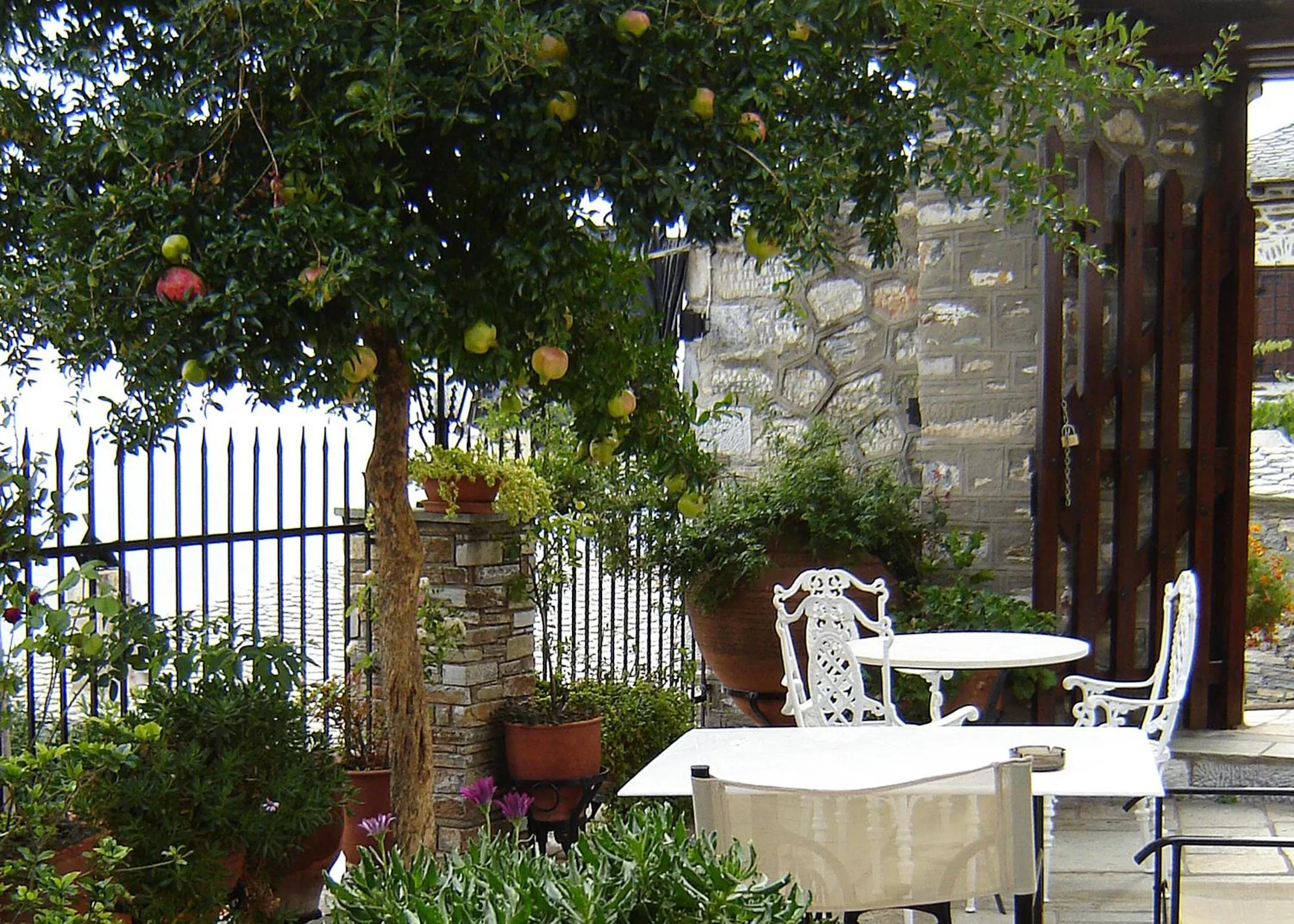 Patio in Archontiko Repana - Makrinitsa Stone Retreat
