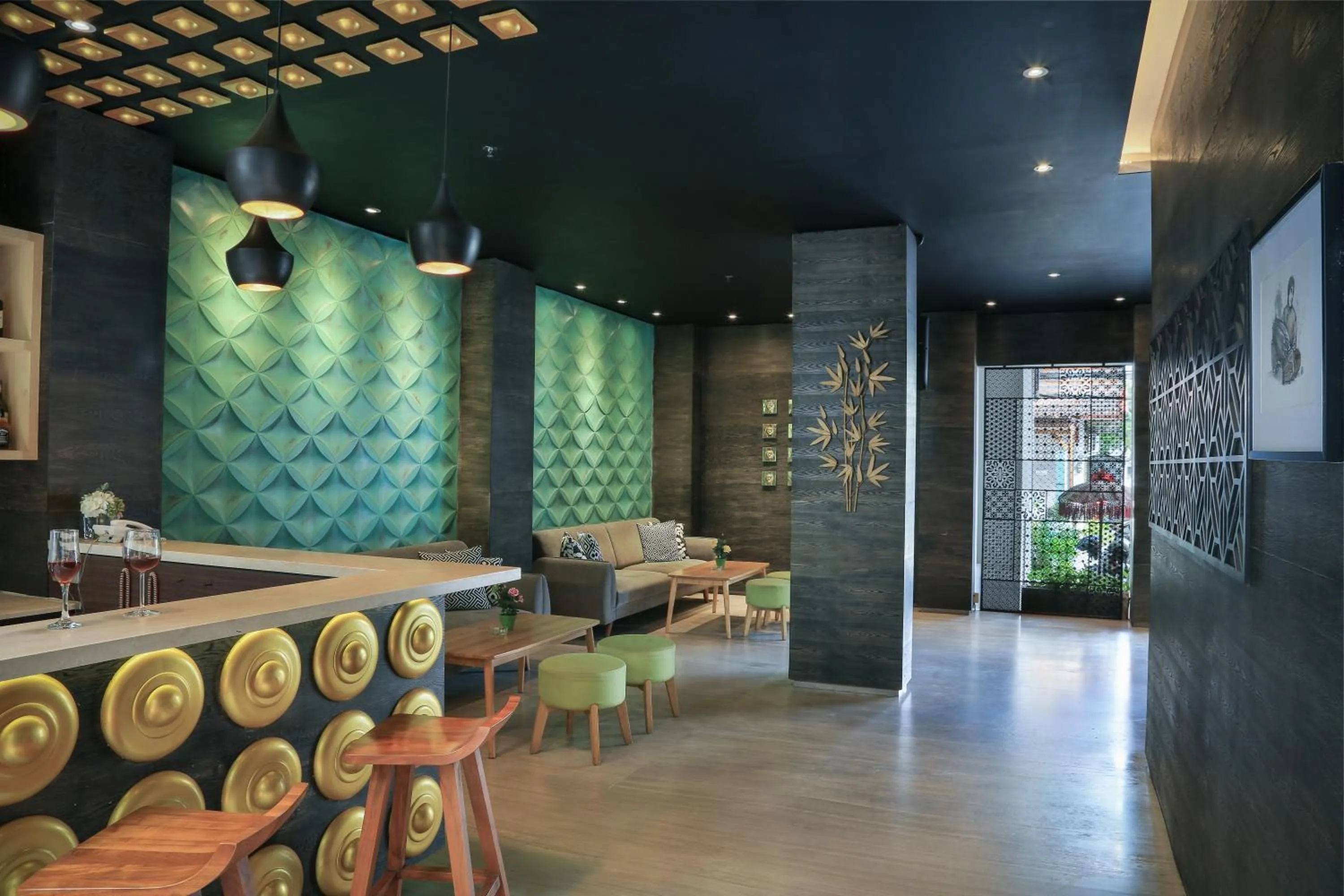 Lounge or bar in Ohana Hotel Kuta