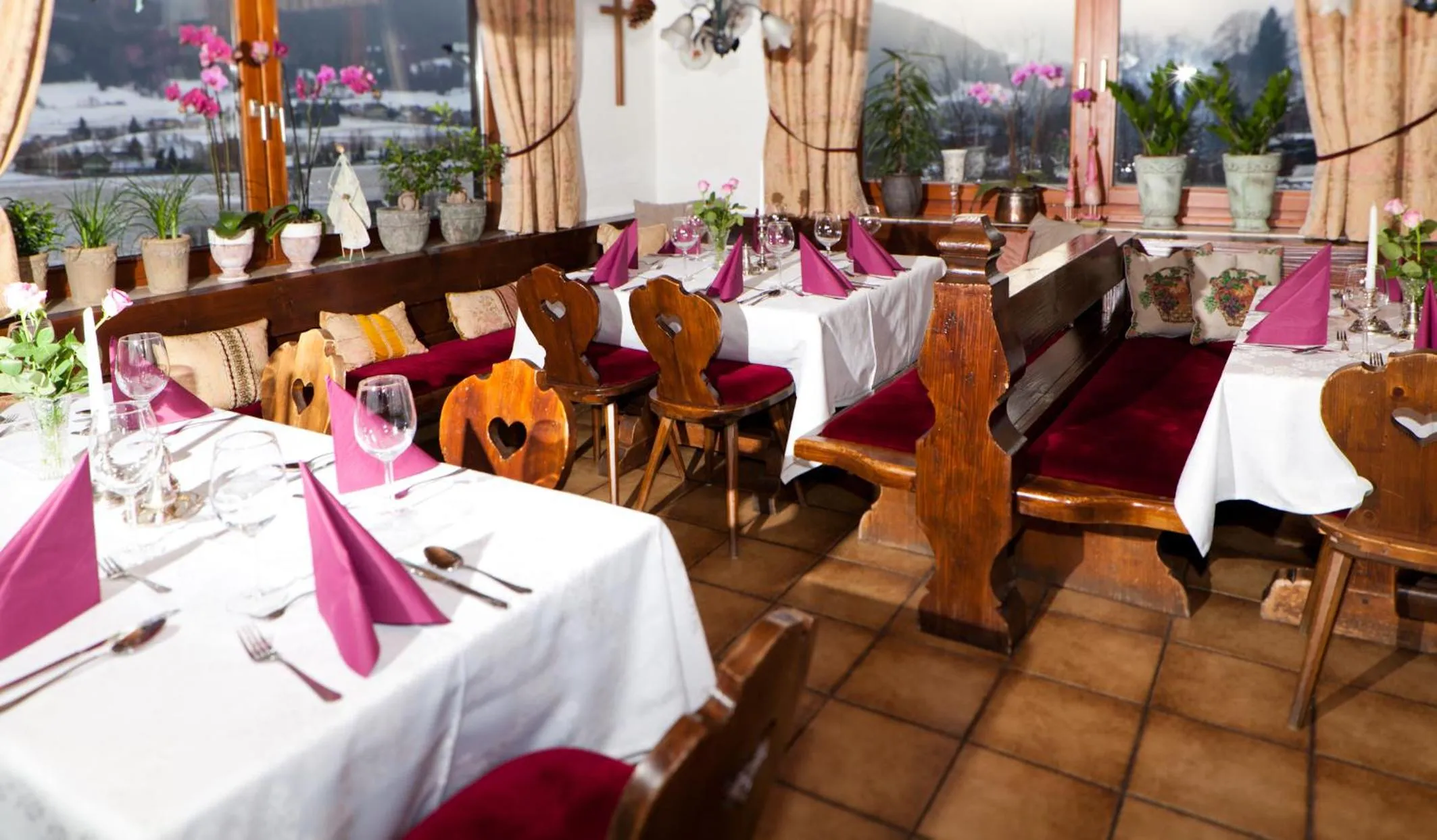 Restaurant/places to eat in Hotel Speiereck