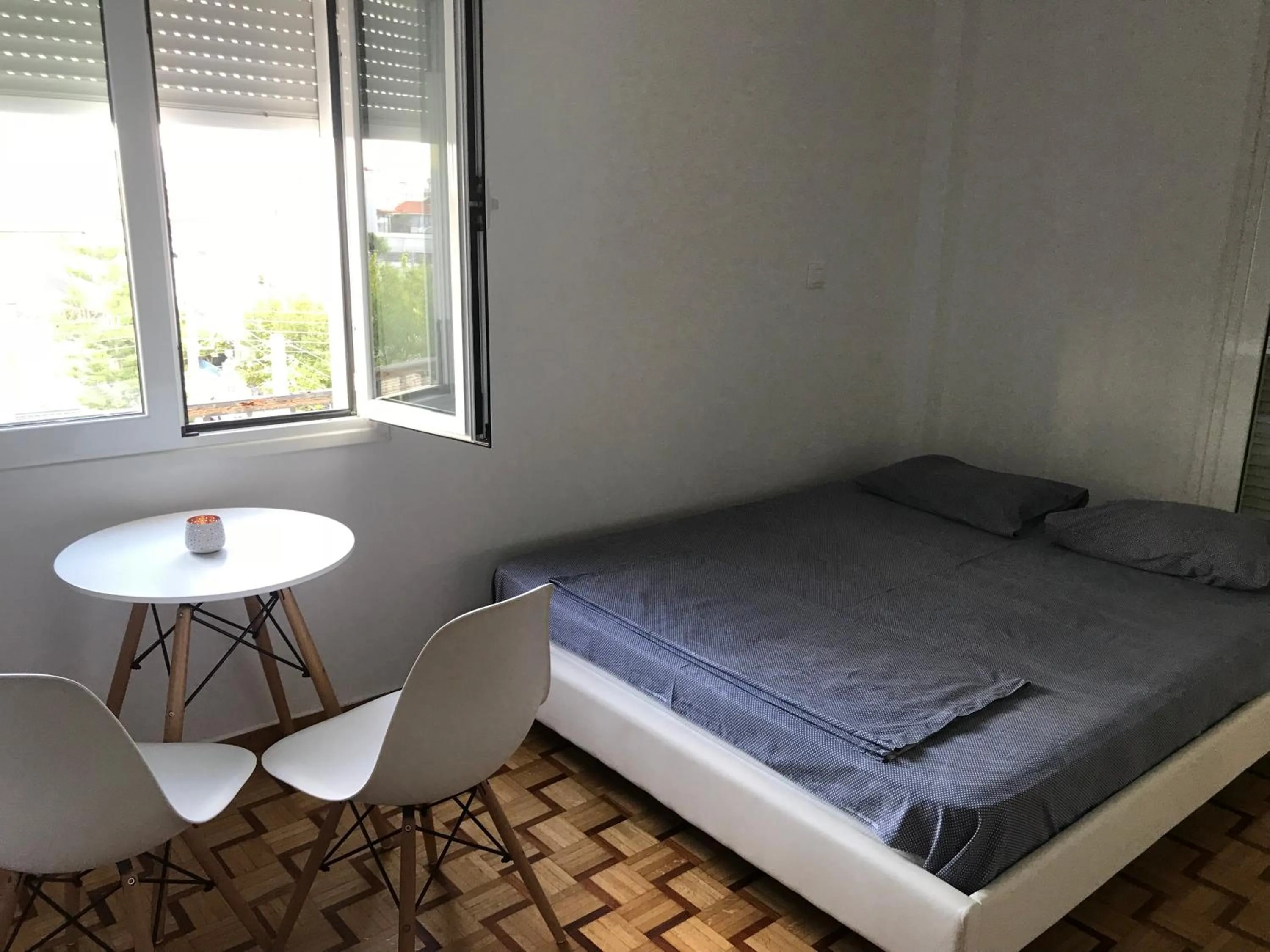 Bed in Acropolis View