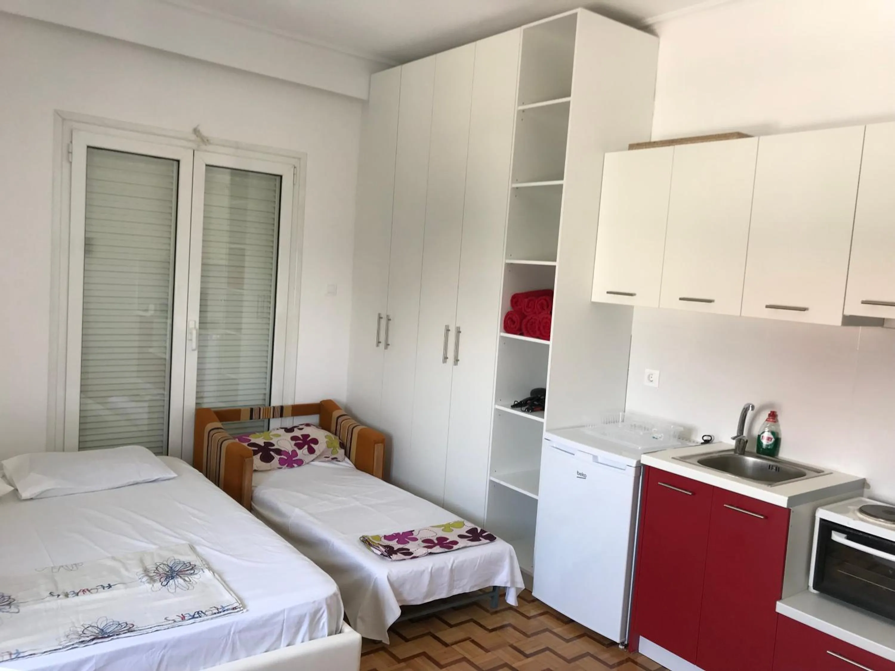 Bed in Acropolis View