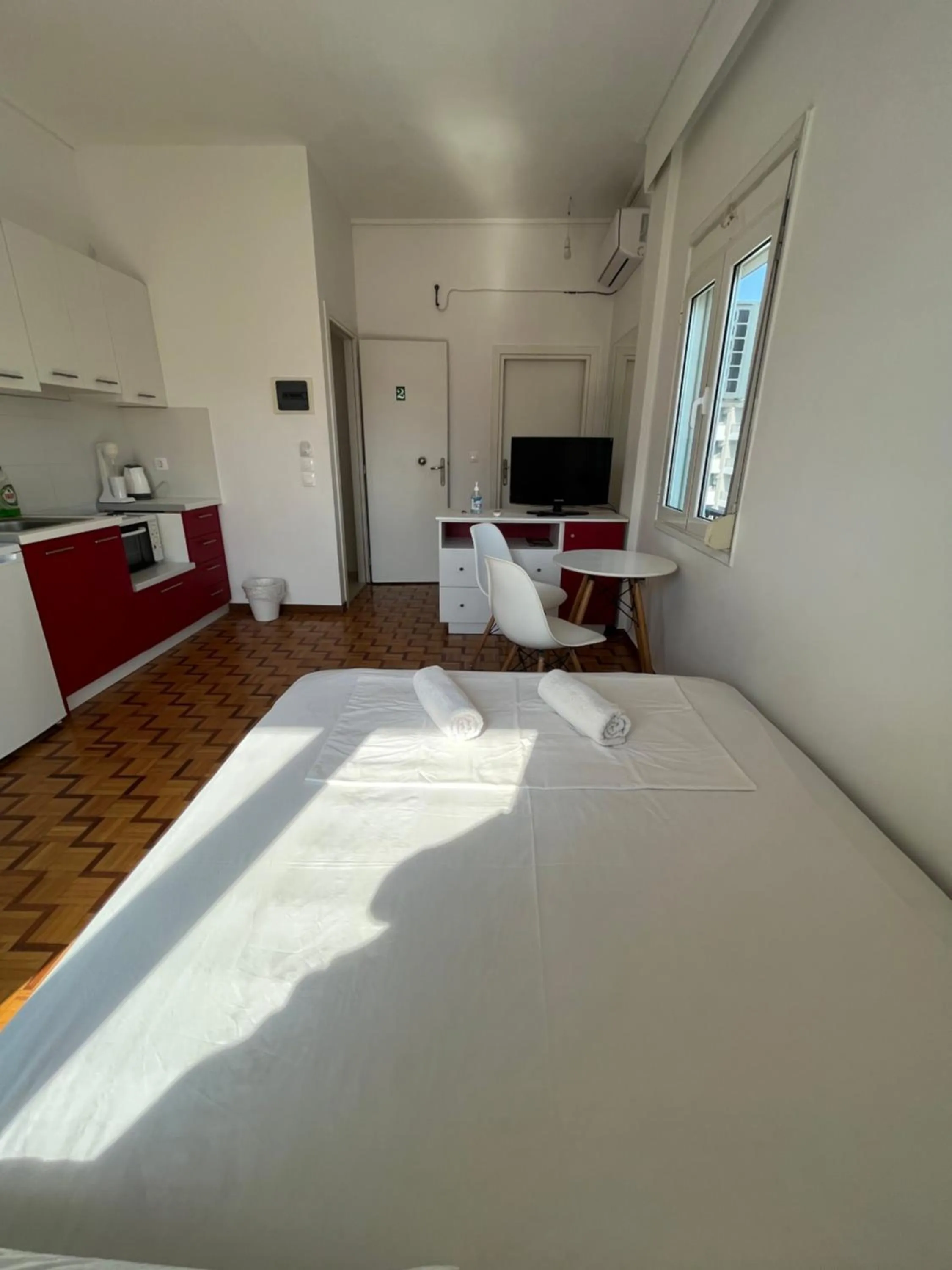 Bed in Acropolis View