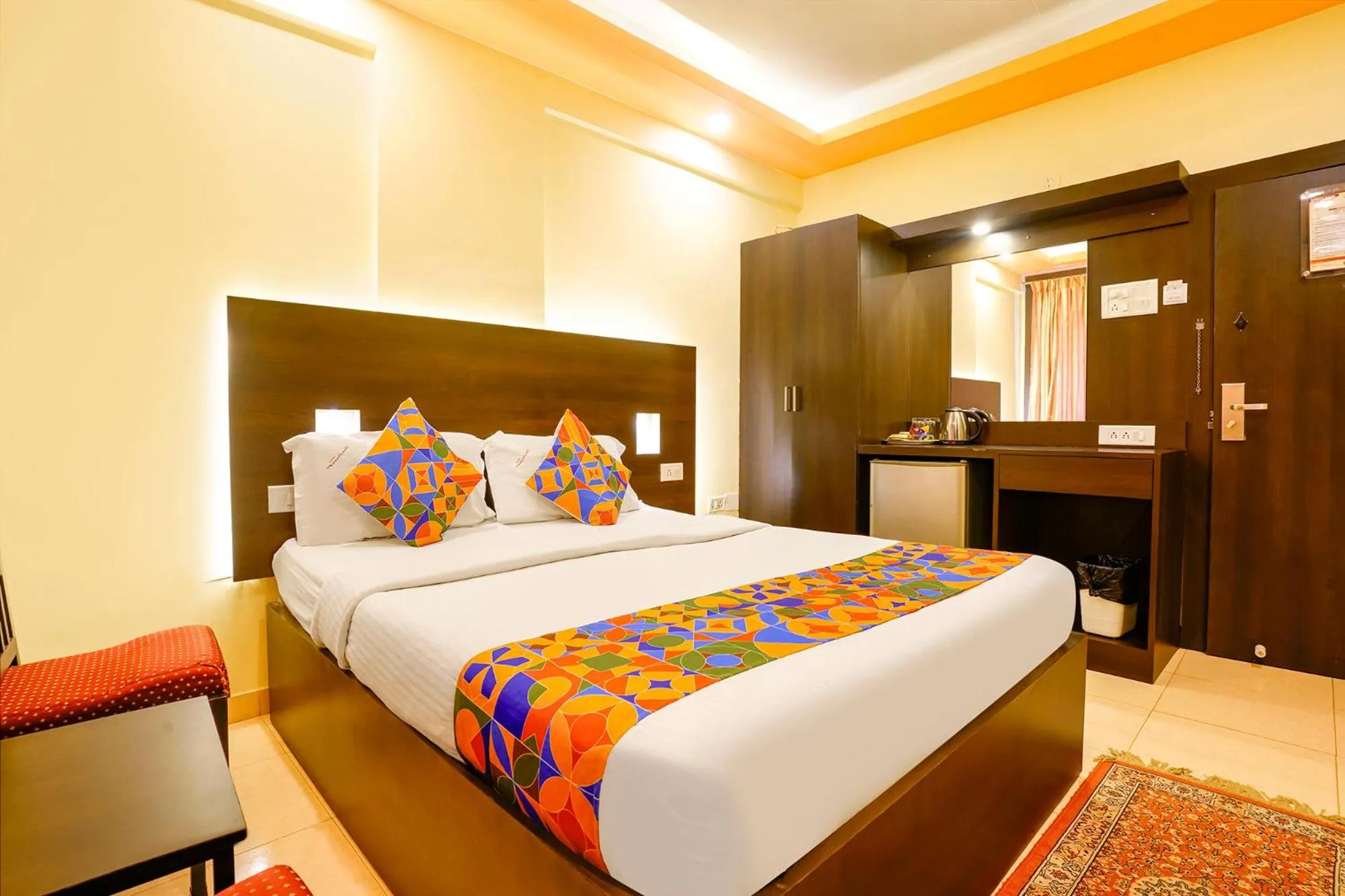 Bed in Fabhotel Manoshanti - Nr Big Daddy Casino