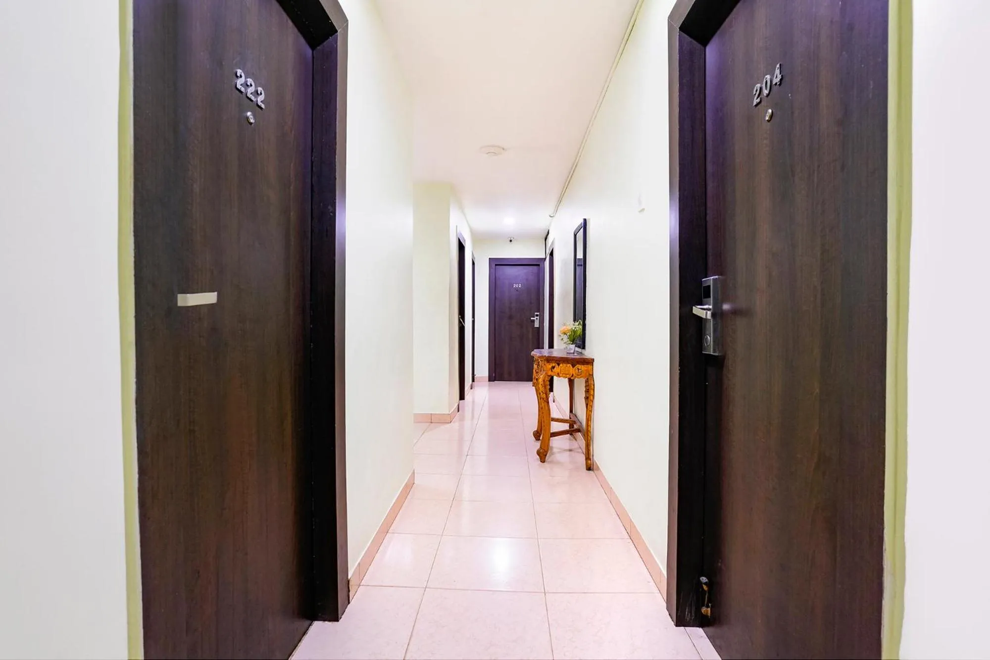 Lobby or reception in Fabhotel Manoshanti - Nr Big Daddy Casino