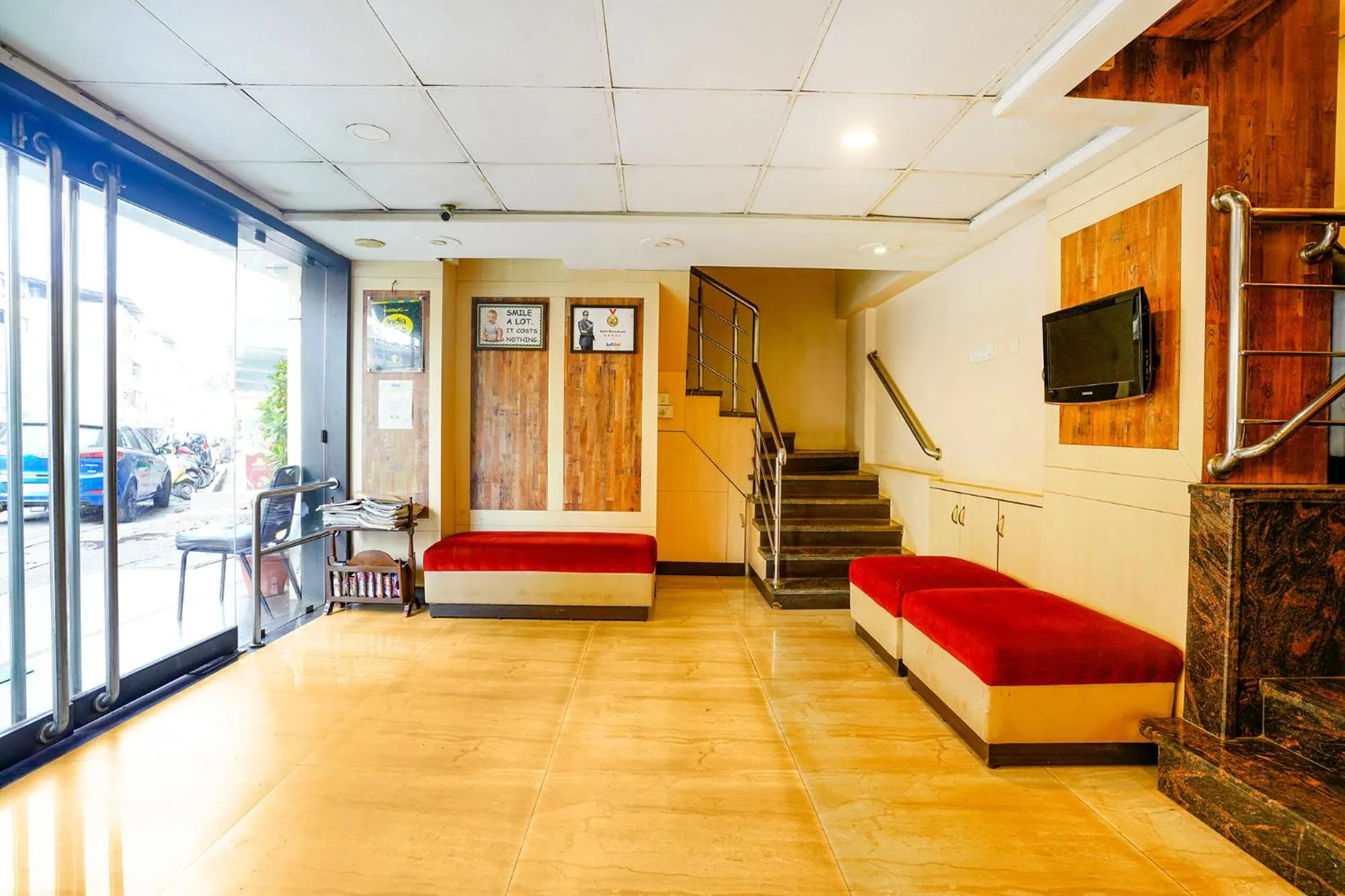 Lobby or reception in Fabhotel Manoshanti - Nr Big Daddy Casino