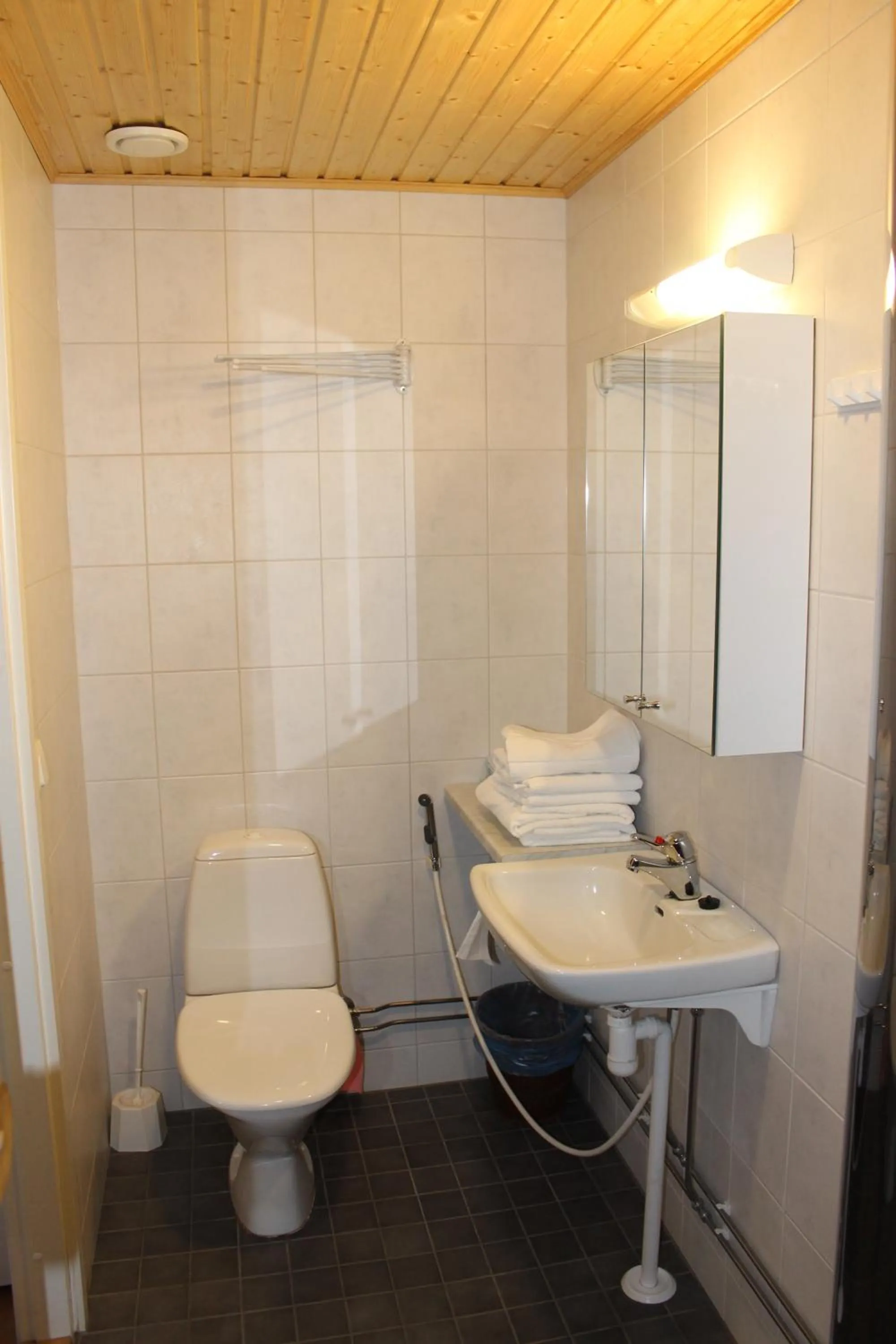 Toilet in Motelli Jätkänkolo