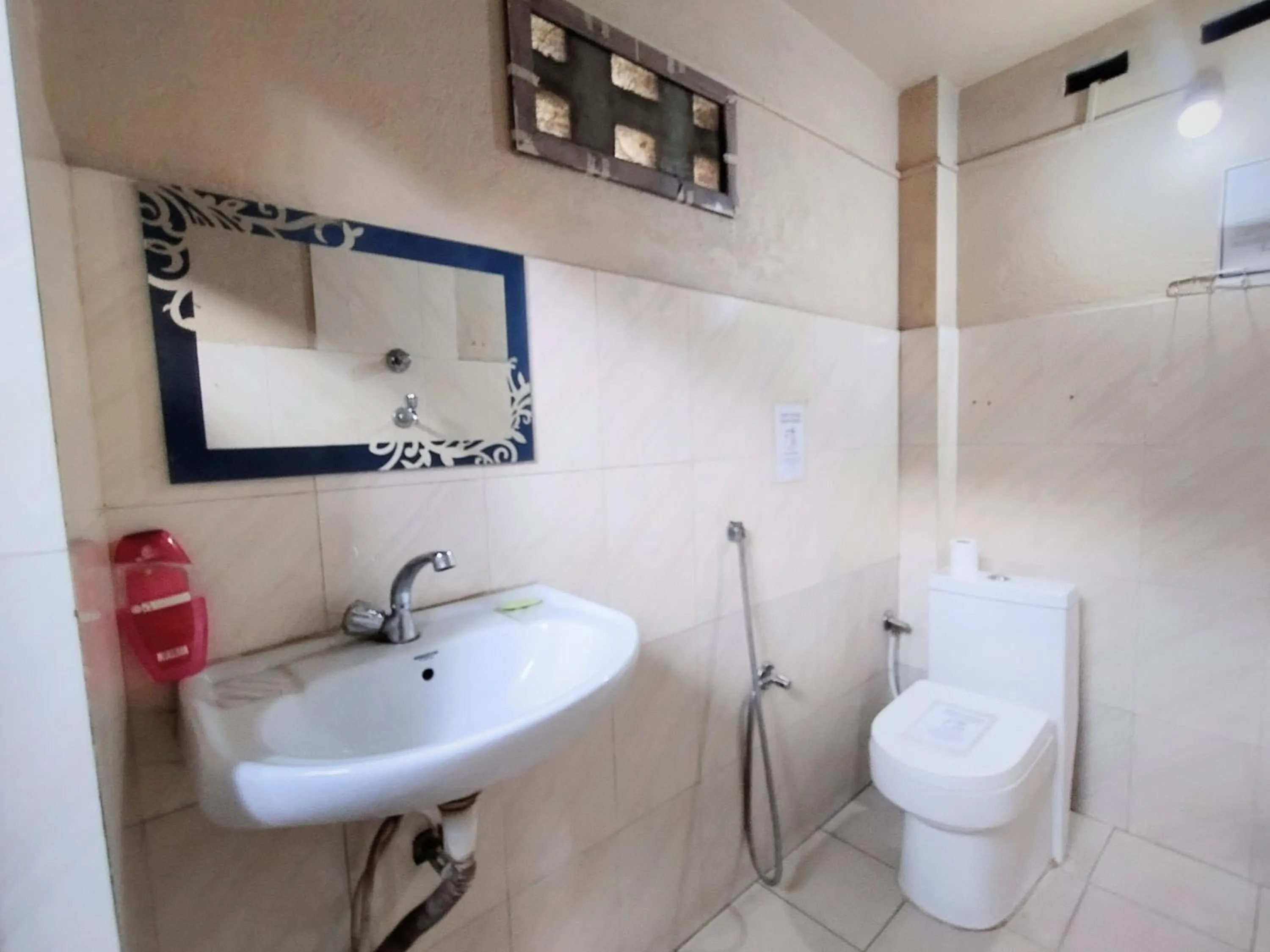 Classic Triple Room - single occupancy in Hostel Swastik