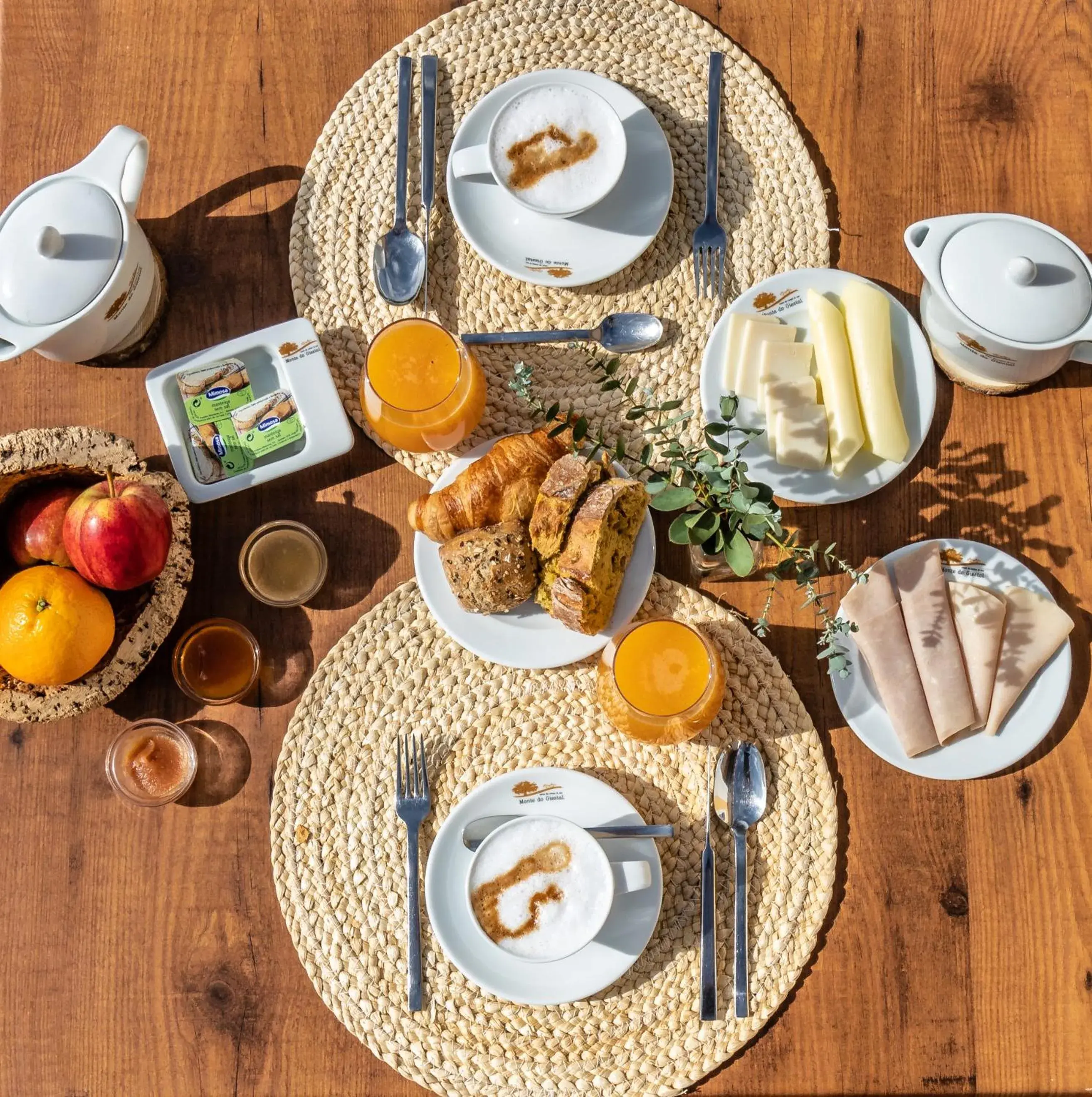 Breakfast in Monte do Giestal - Casas de Campo & Spa Breakfast in Monte do Giestal - Casas de Campo & Spa