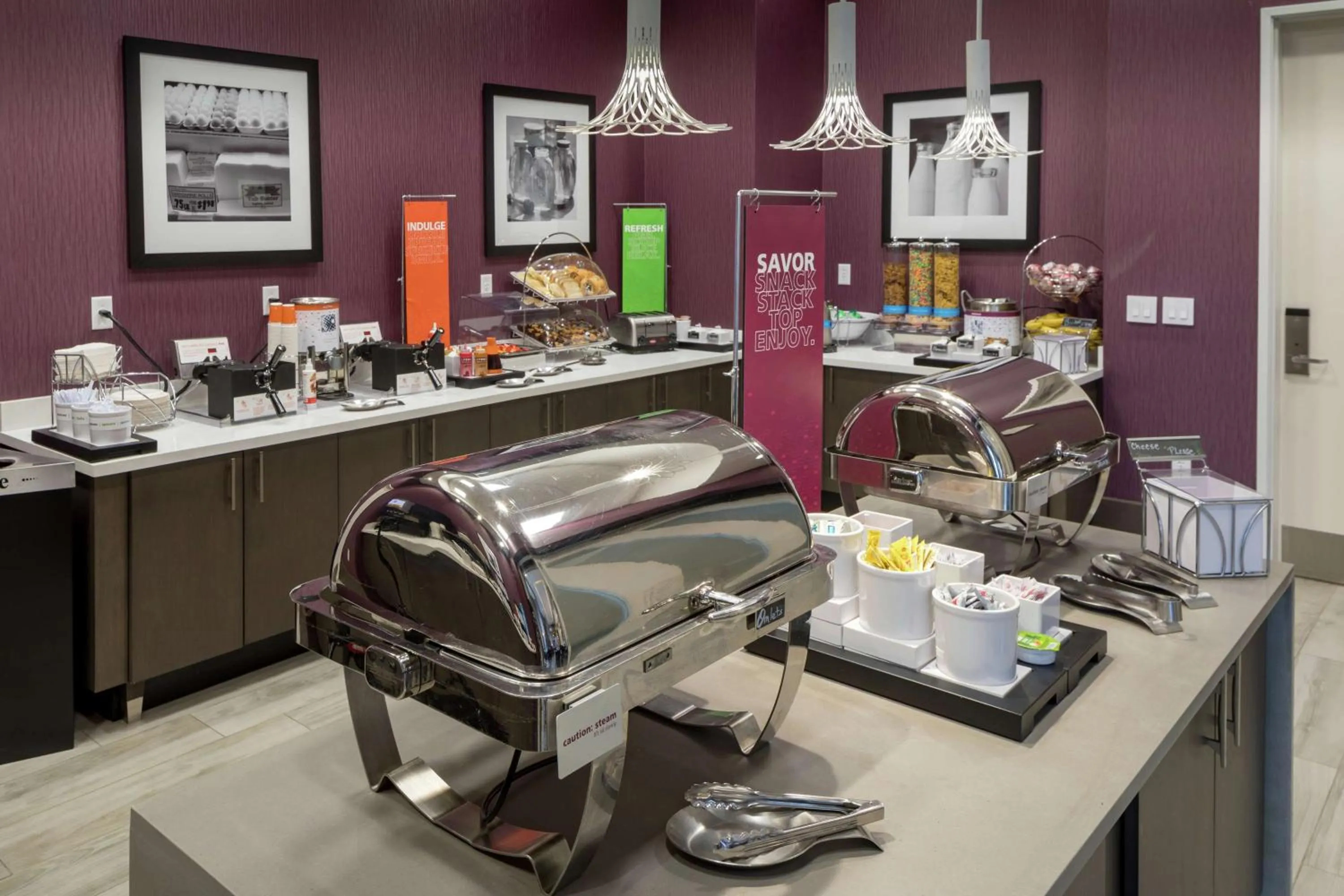 Breakfast in Hampton Inn & Suites Asheville Biltmore Area