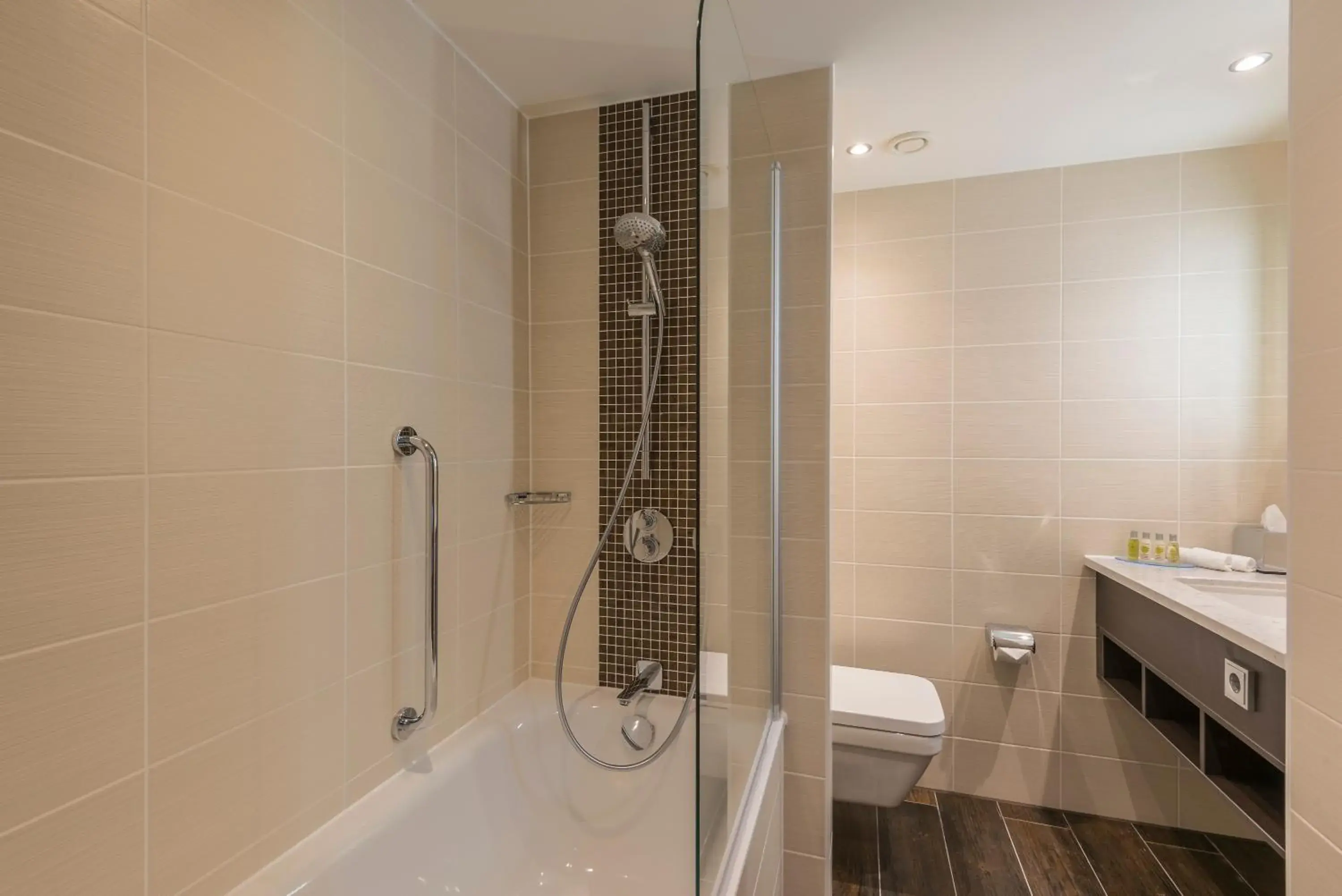 Bathroom in Hilton Garden Inn Munich City West Bathroom in Hilton Garden Inn Munich City West