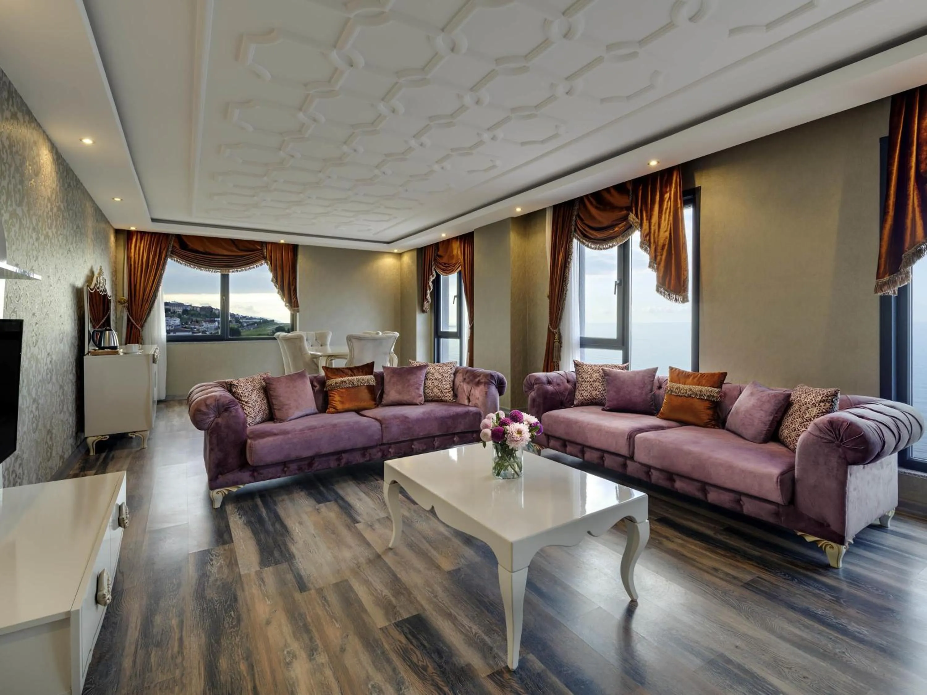 Bedroom in Mövenpick Hotel Trabzon