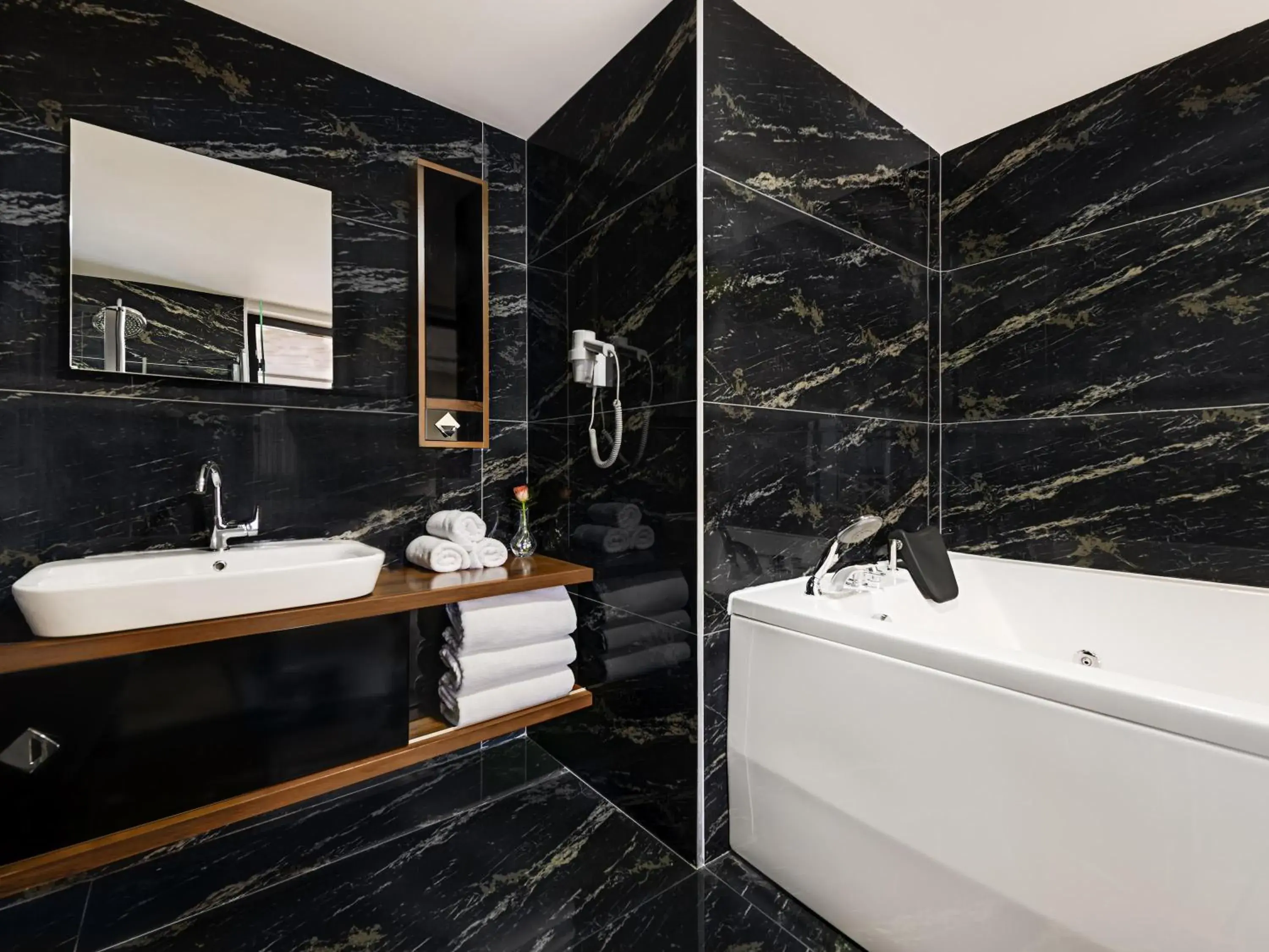 Bedroom in Mövenpick Hotel Trabzon Bedroom in Mövenpick Hotel Trabzon