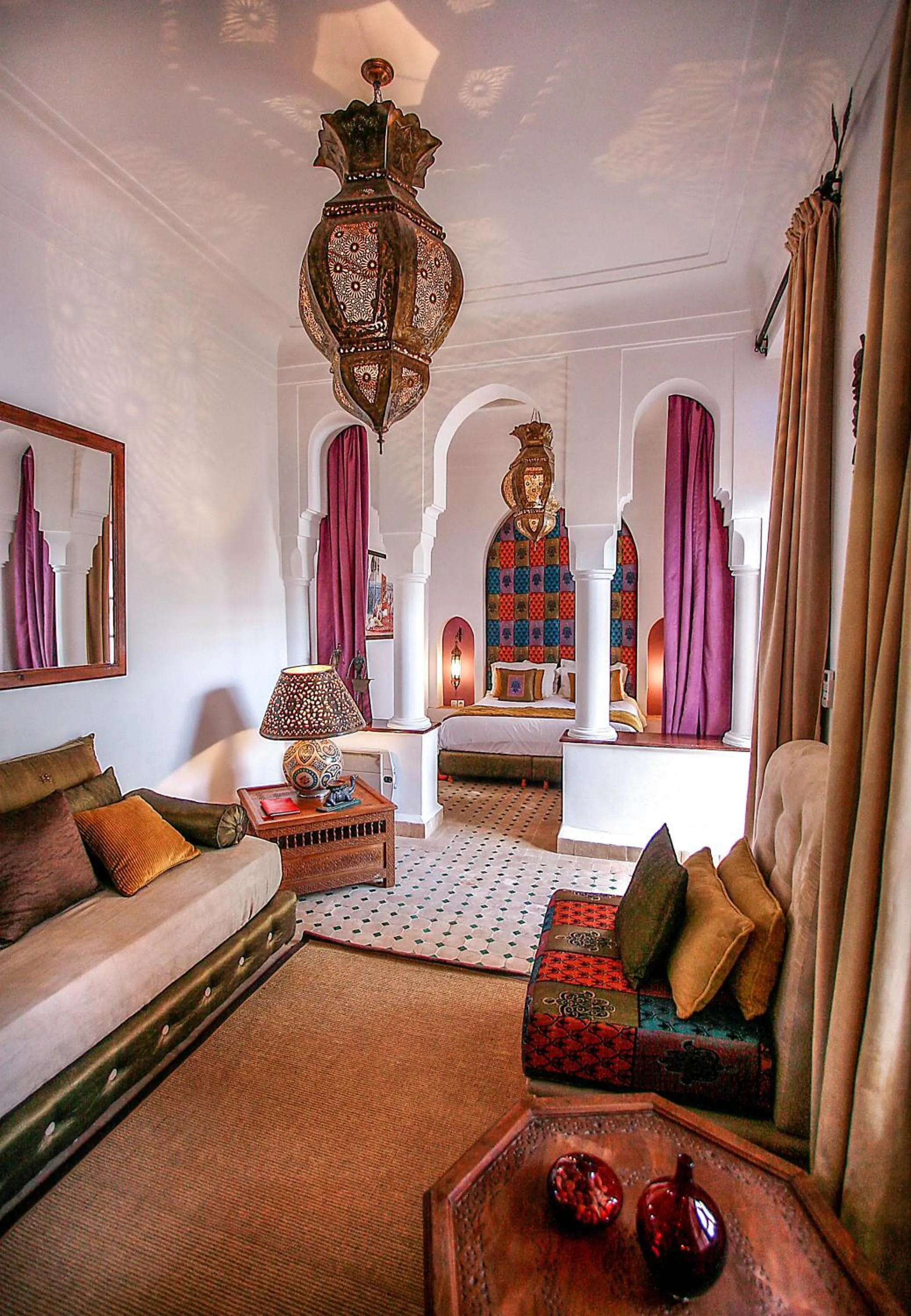 Living room, Bed in Riad Villa Almeria Hotel & Spa