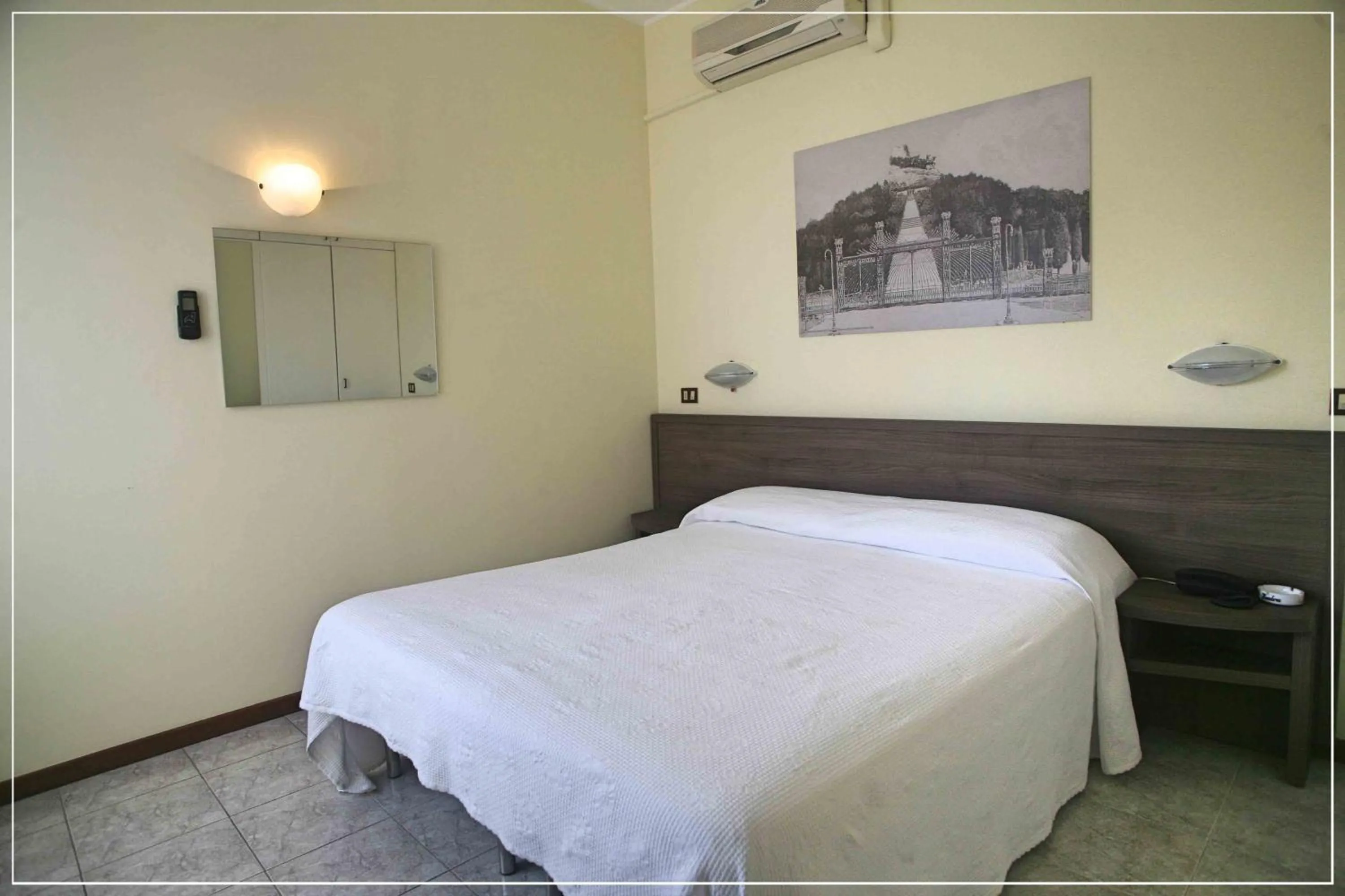 Photo of the whole room, Bed in Hotel I Cugini