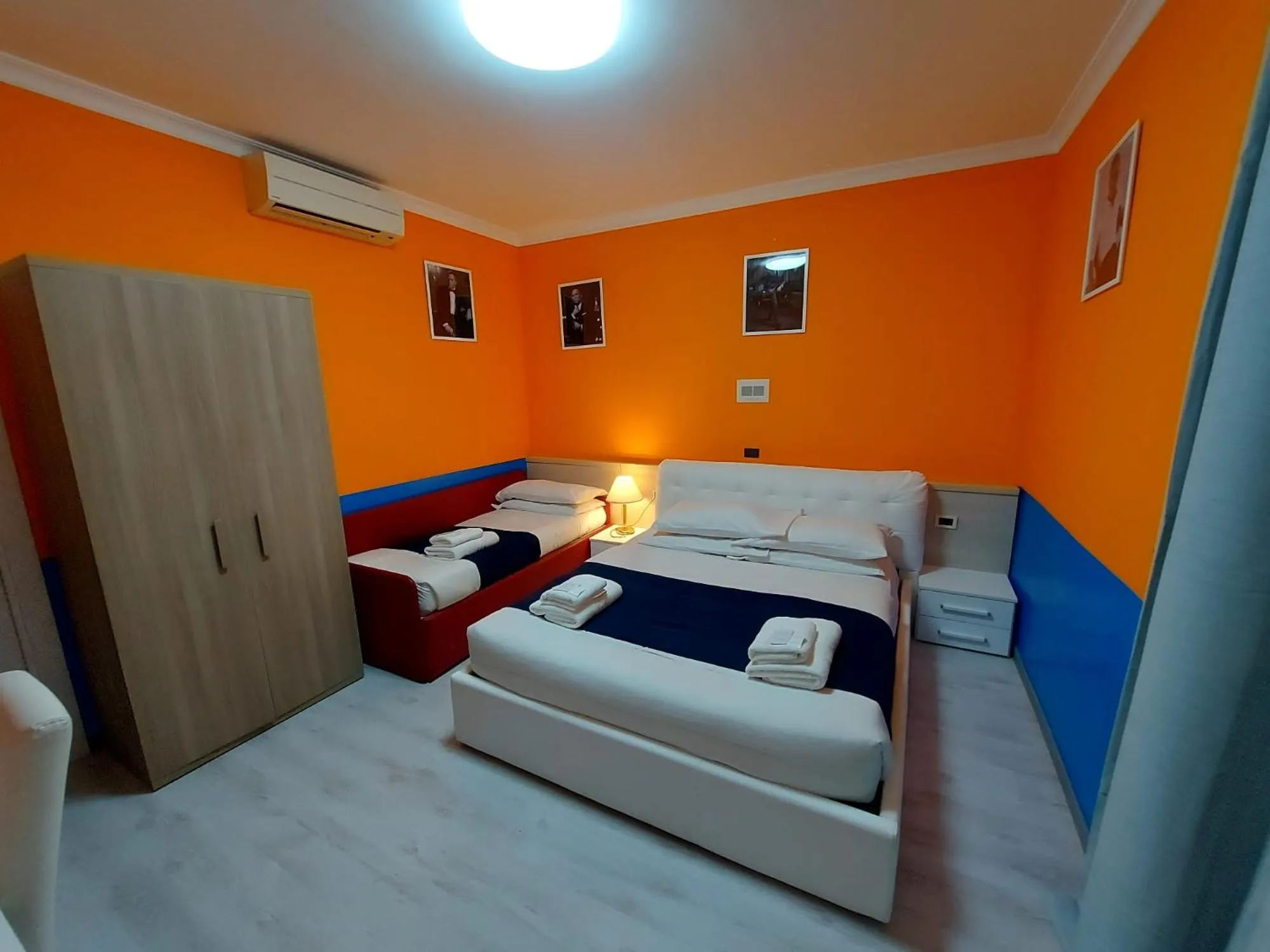 Seating area, Bed in Hotel Positano