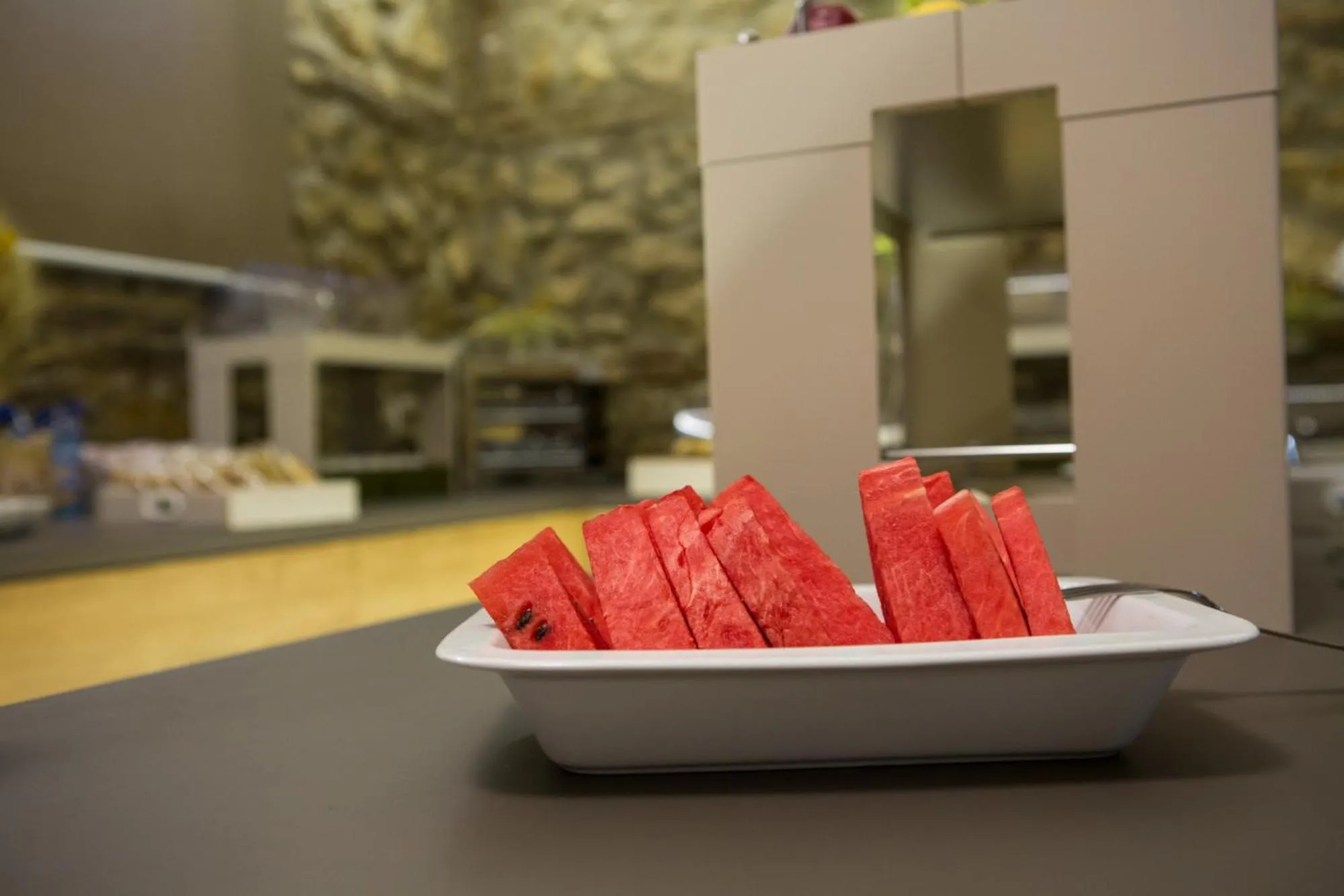 Food and drinks in Plana Hotel