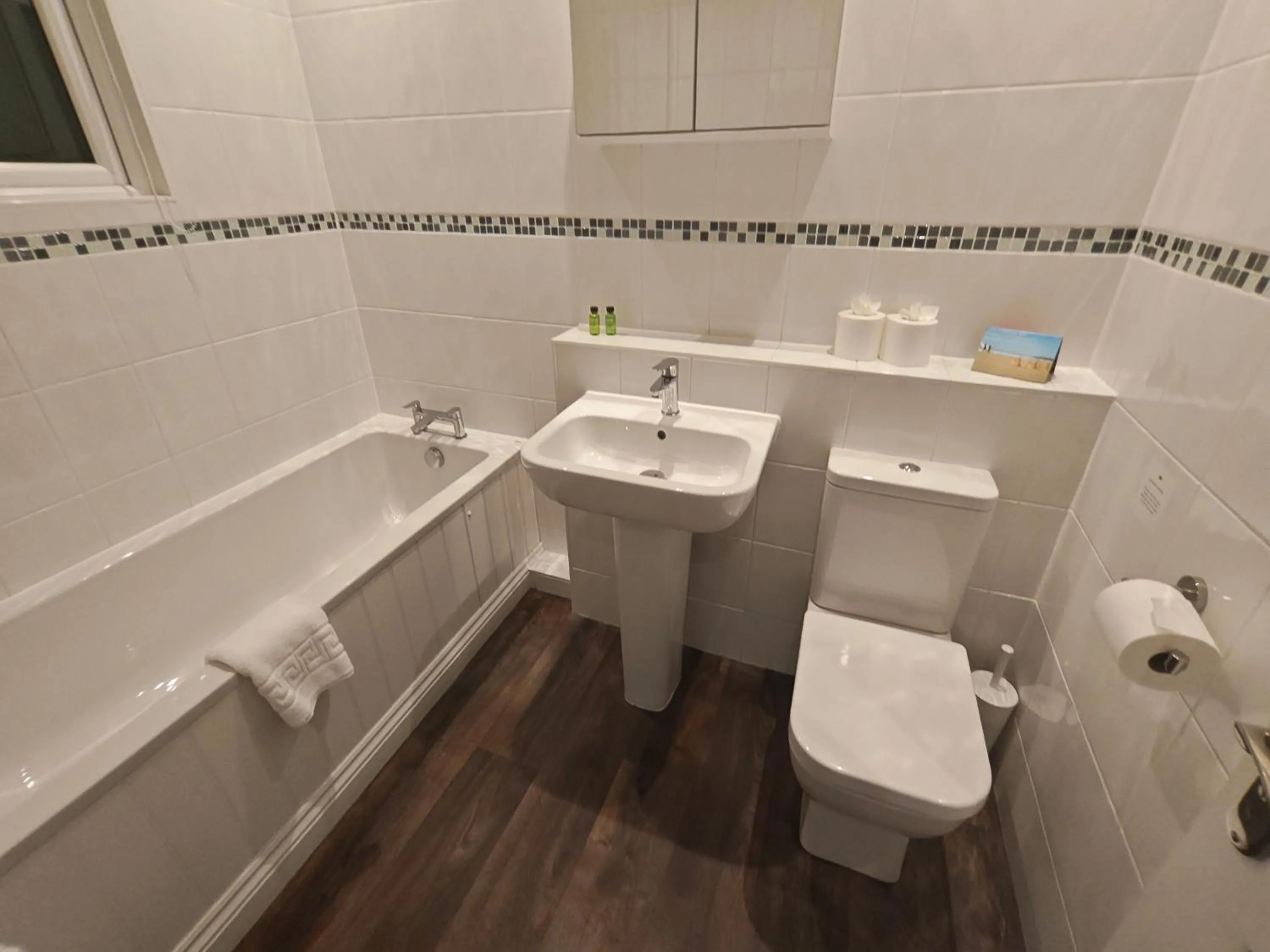 Bathroom in Trenython Manor Resort