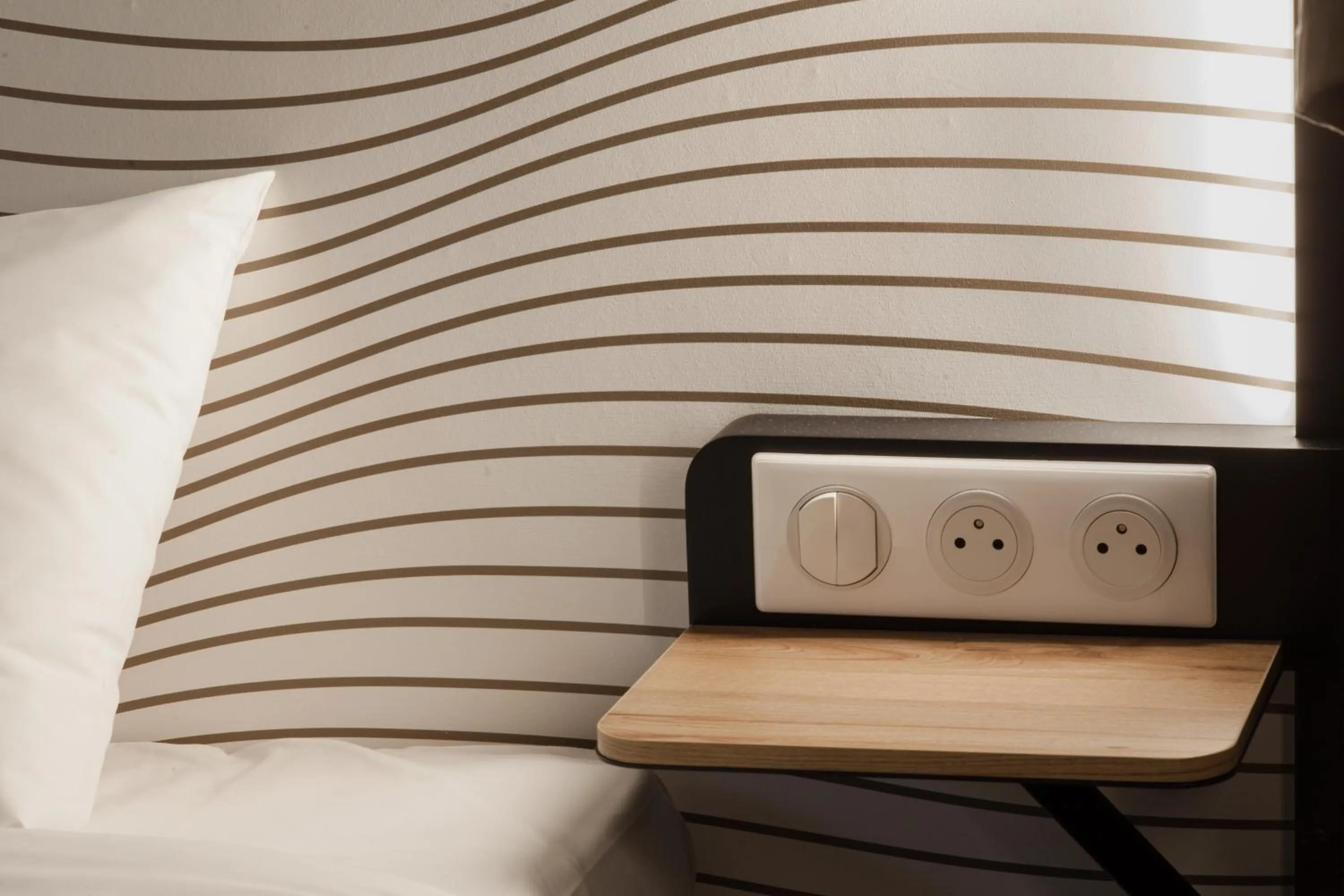 Decorative detail in B&B HOTEL Bordeaux Centre Gare Saint-Jean