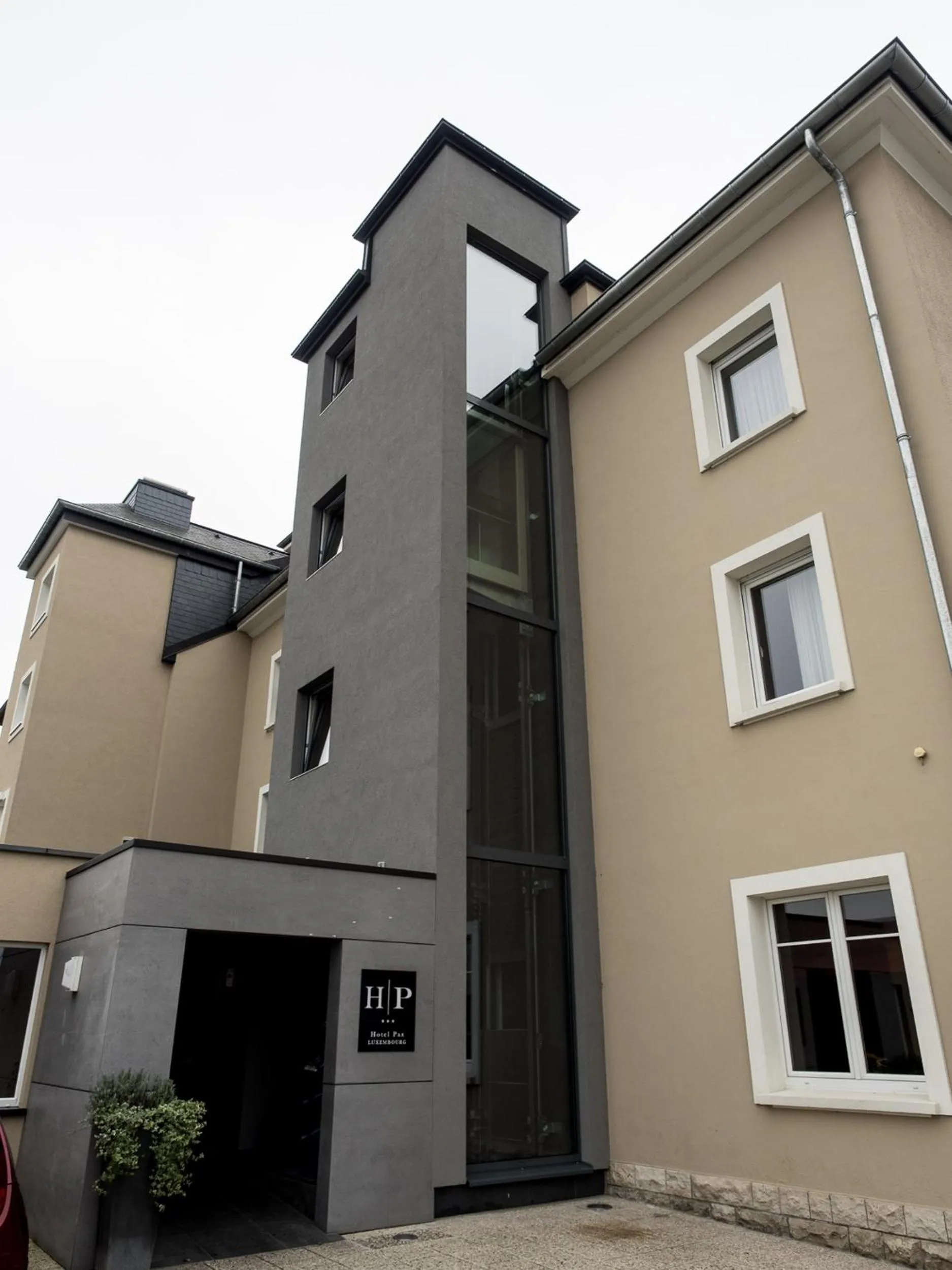 Facade/entrance in Hotel Pax