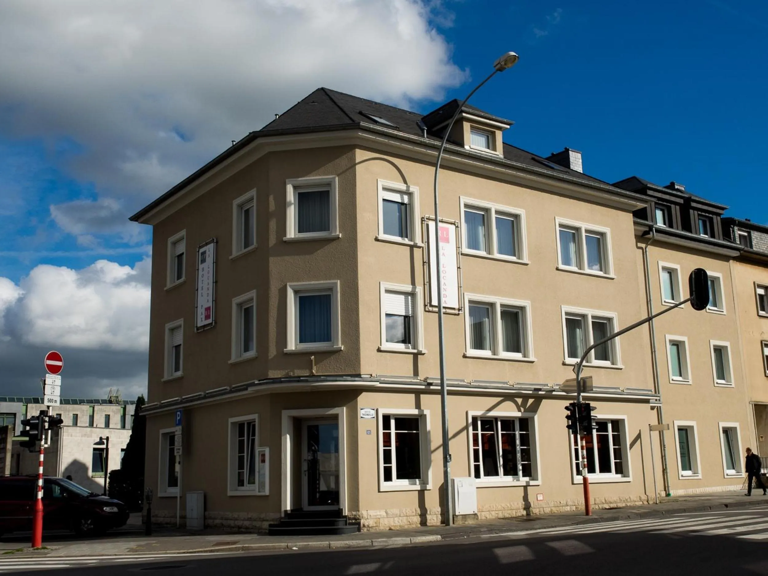 Facade/entrance in Hotel Pax
