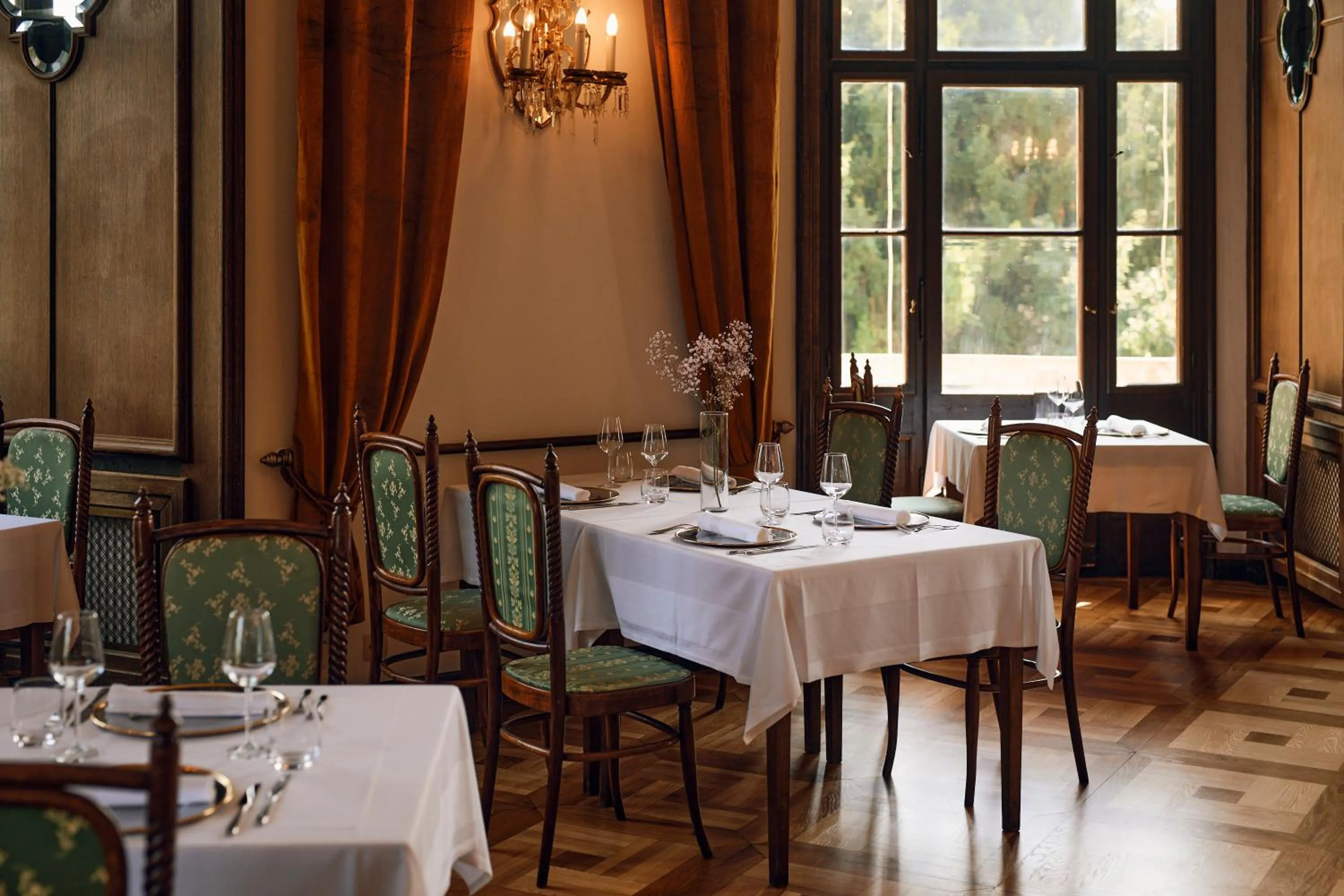 Restaurant/places to eat in Mokrice Castle Estate