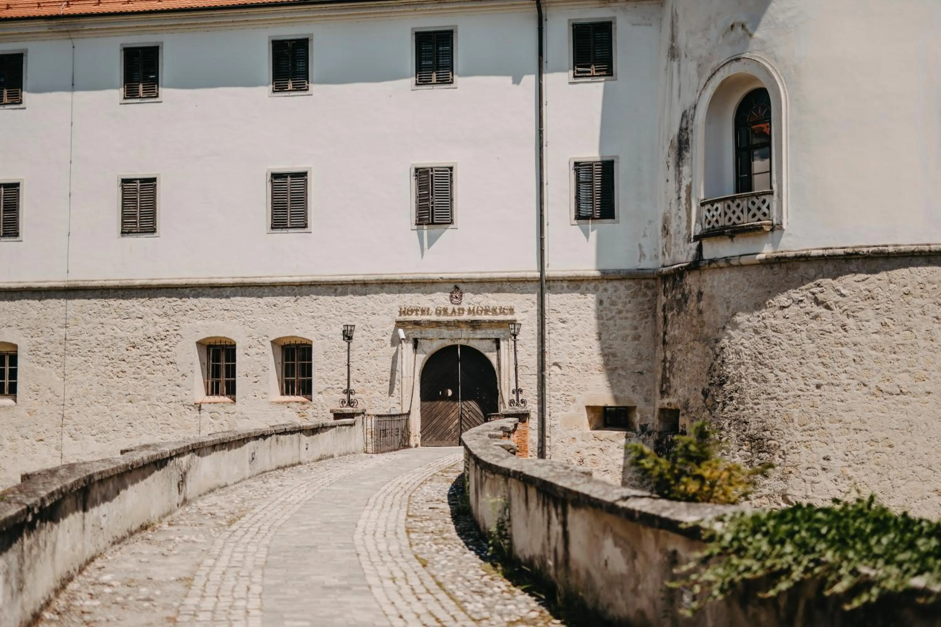 Facade/entrance in Mokrice Castle Estate