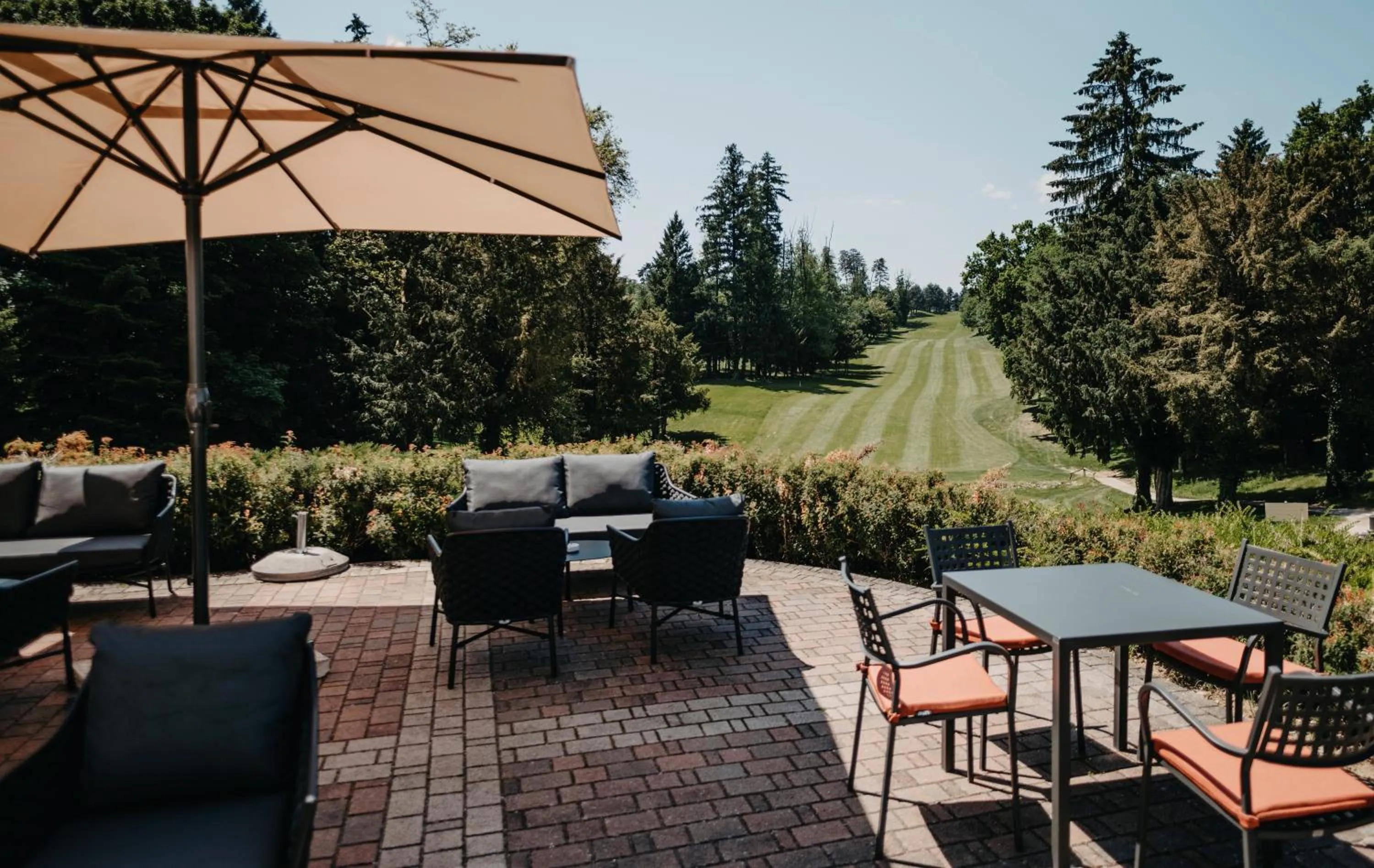 Restaurant/places to eat in Mokrice Castle Estate