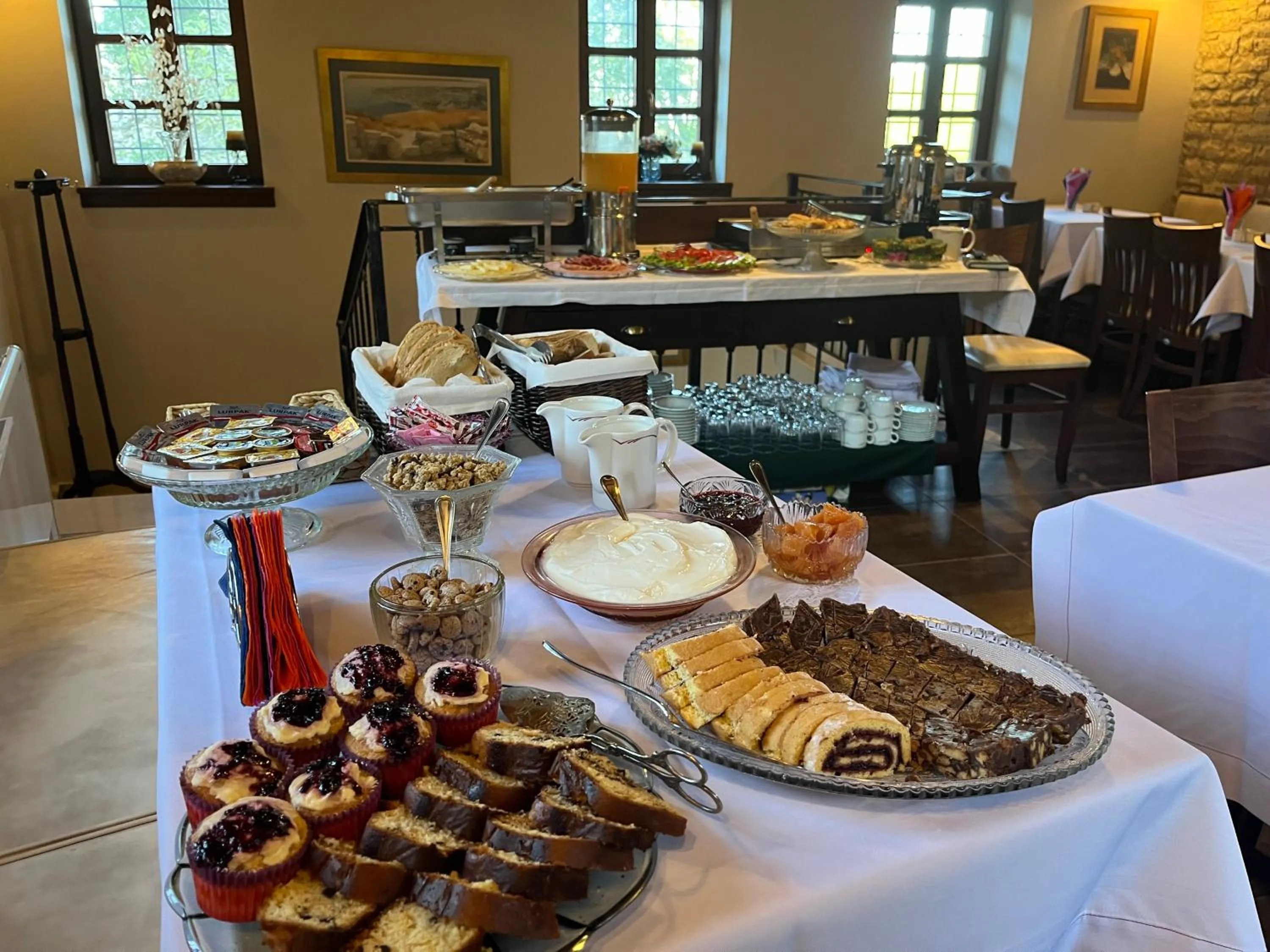 Breakfast in Gioraldi Art Hotel