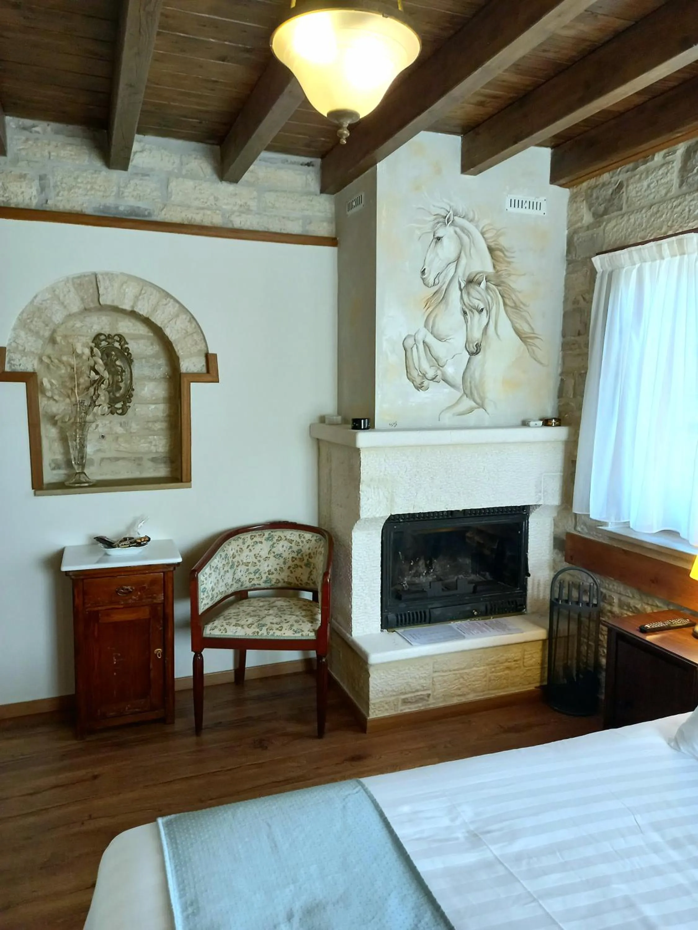 Photo of the whole room, Bed in Gioraldi Art Hotel