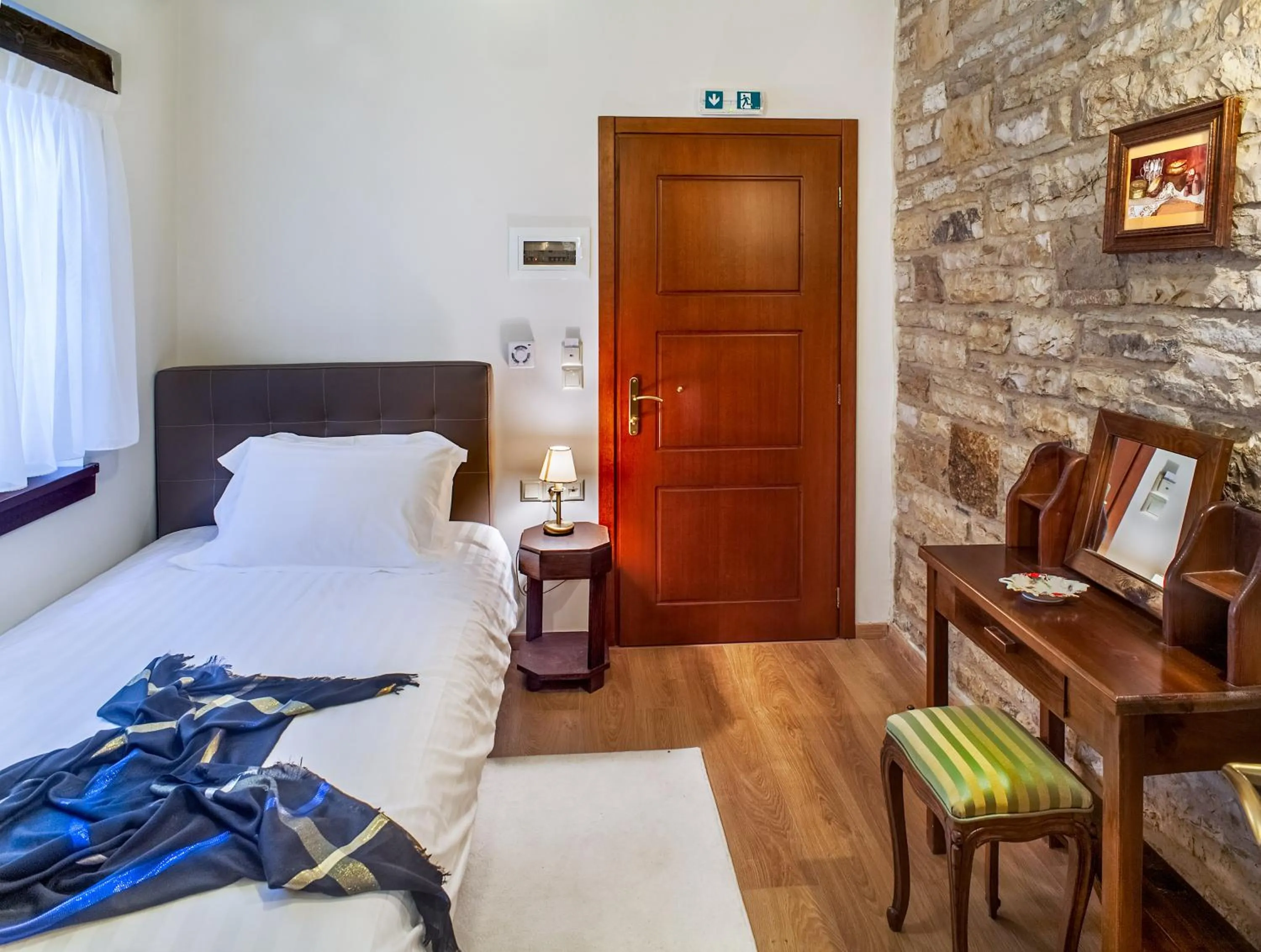 Photo of the whole room, Bed in Gioraldi Art Hotel