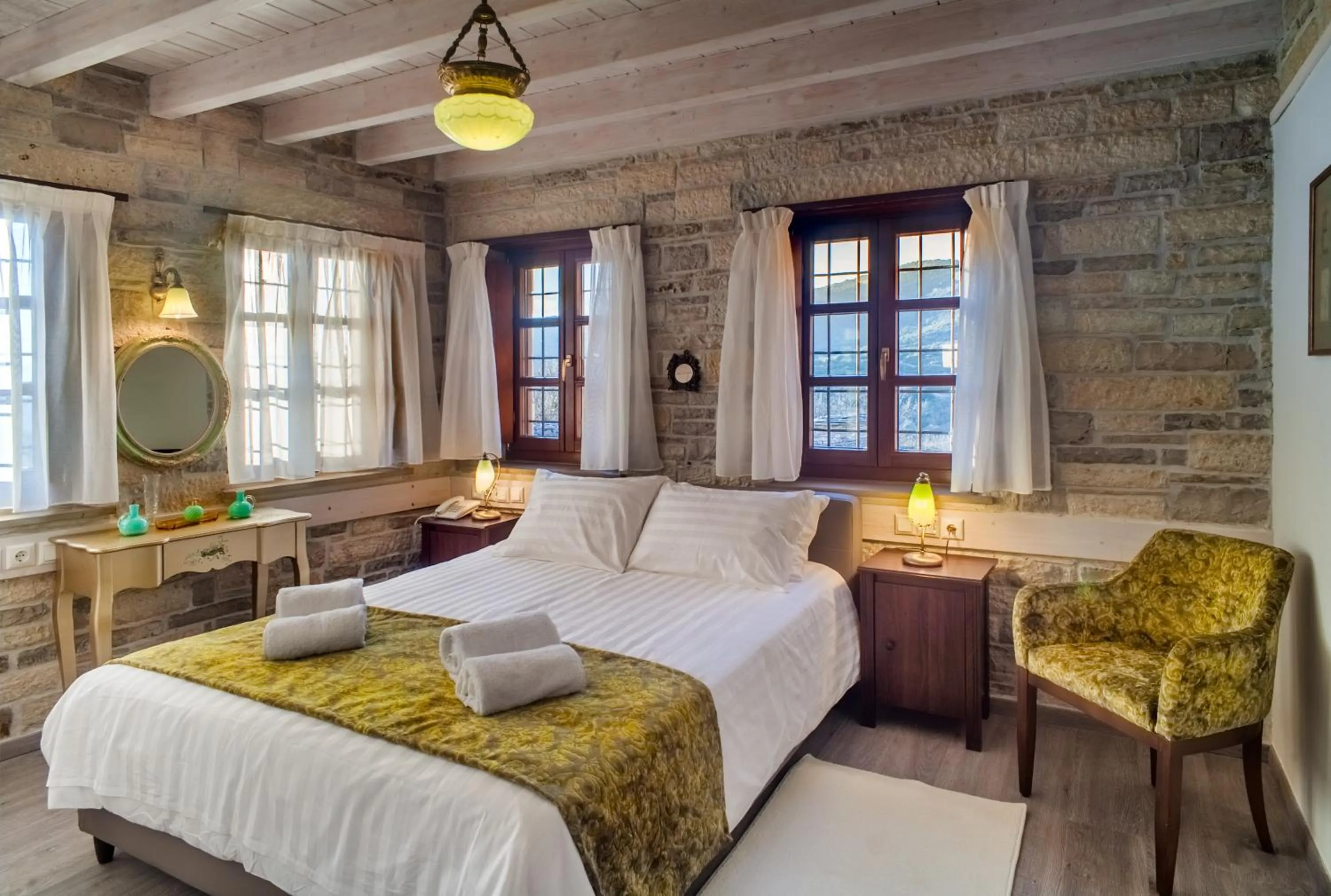 Photo of the whole room, Bed in Gioraldi Art Hotel