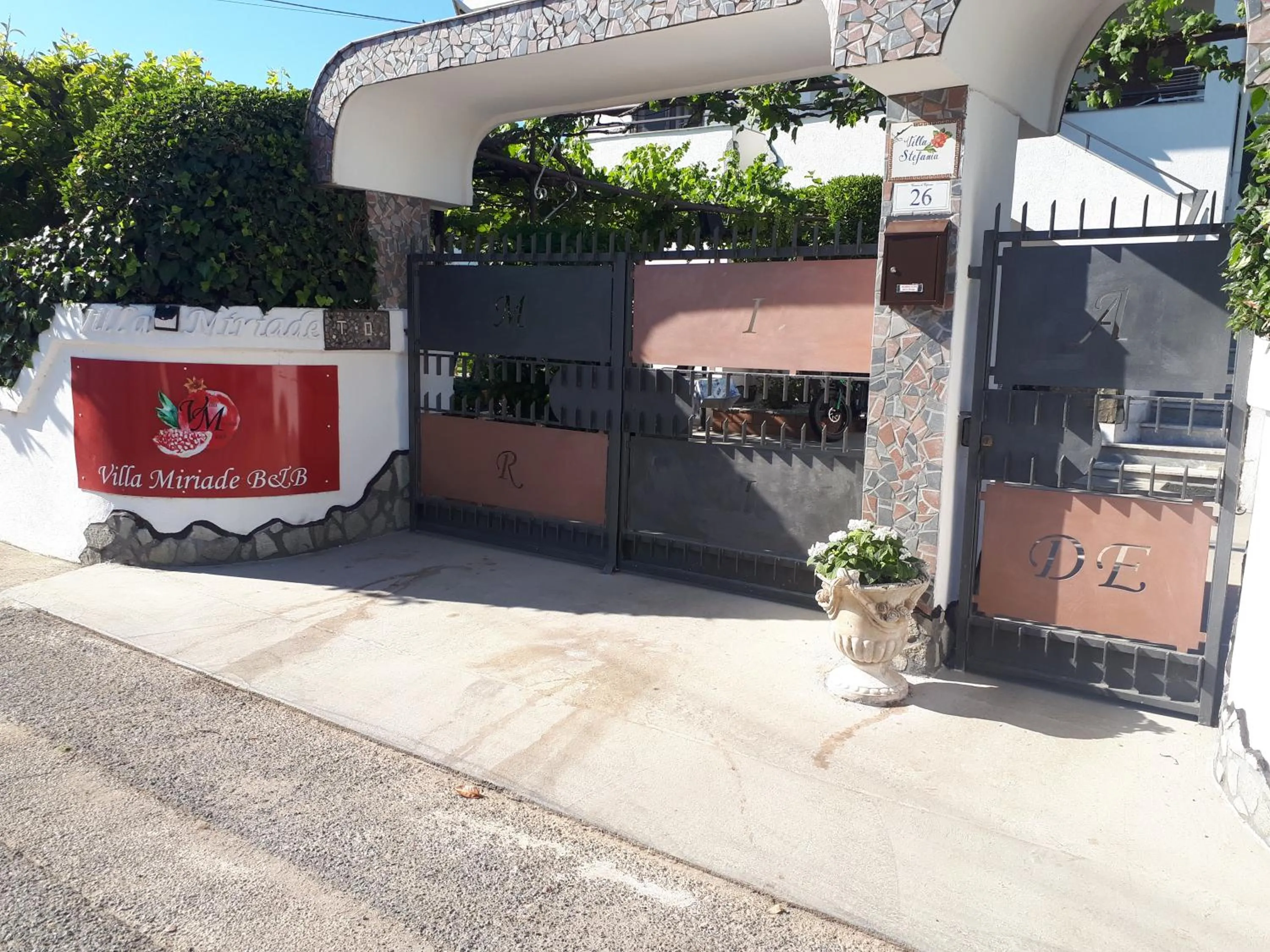 Property building in Villa Miriade B&b