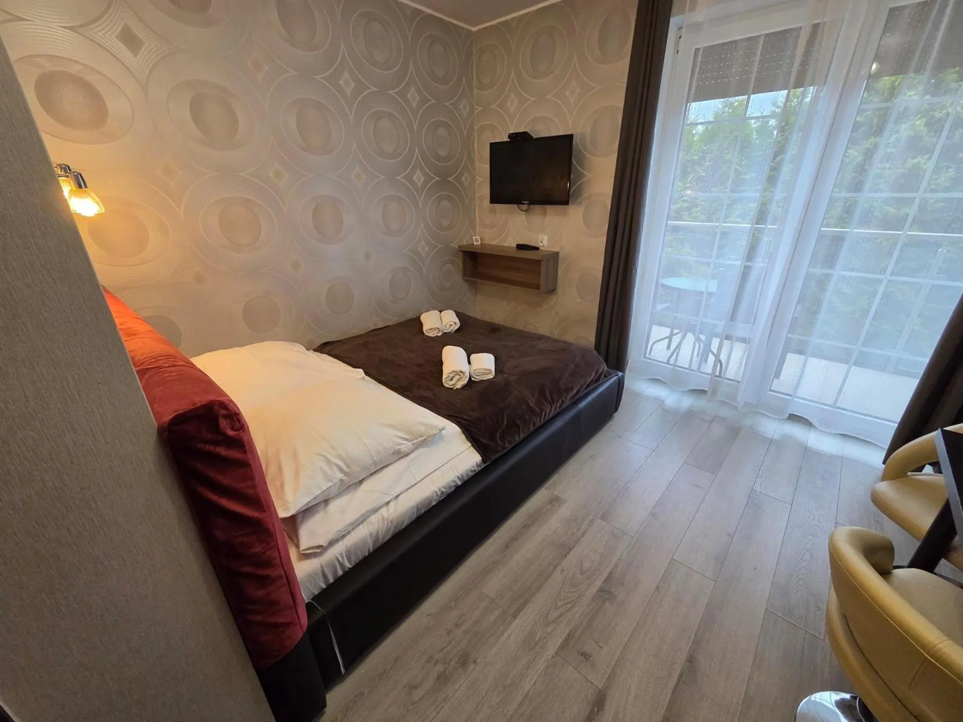 Bed in Paradise