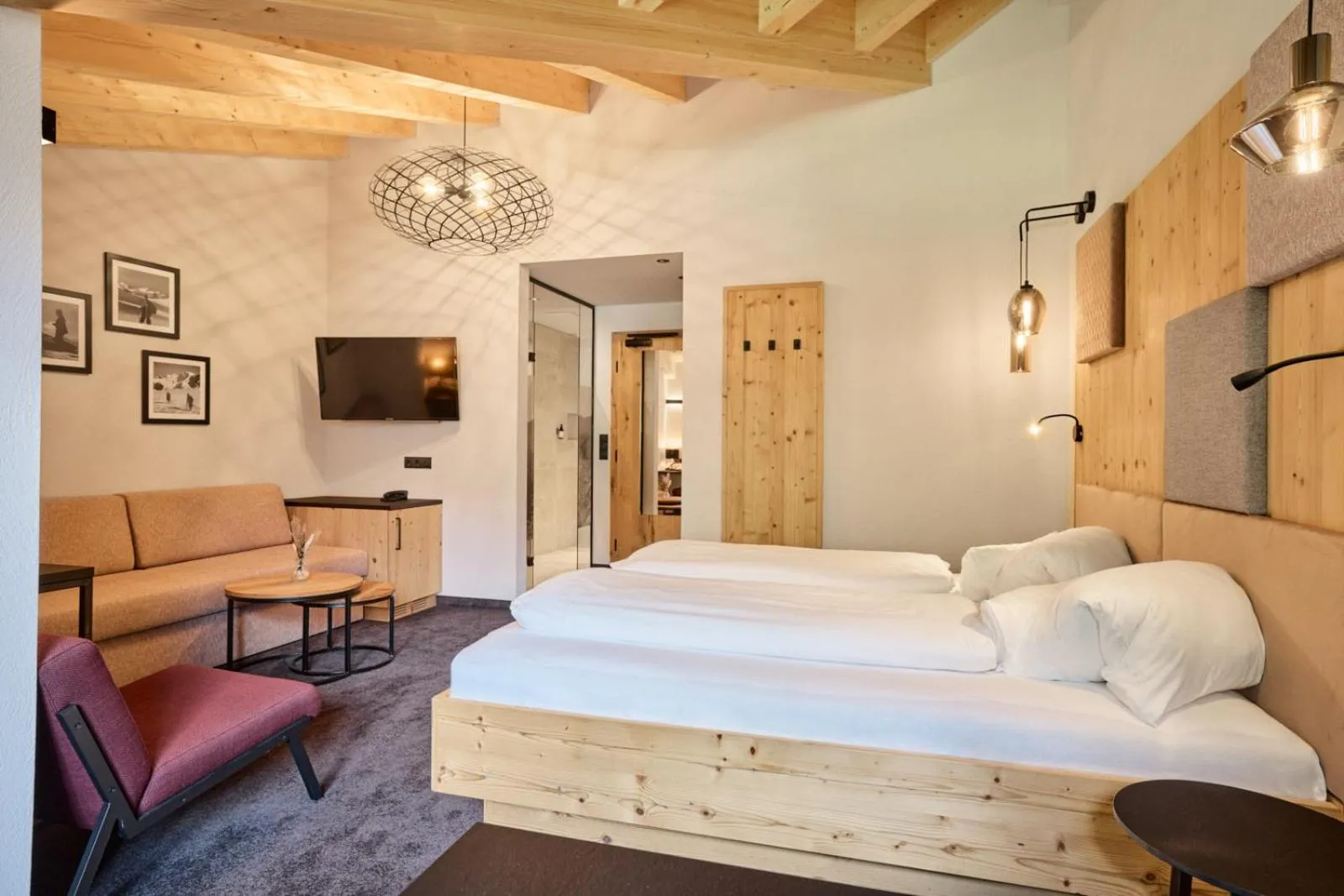 Photo of the whole room, Bed in Natur Alpin Hotel Feichtner Hof