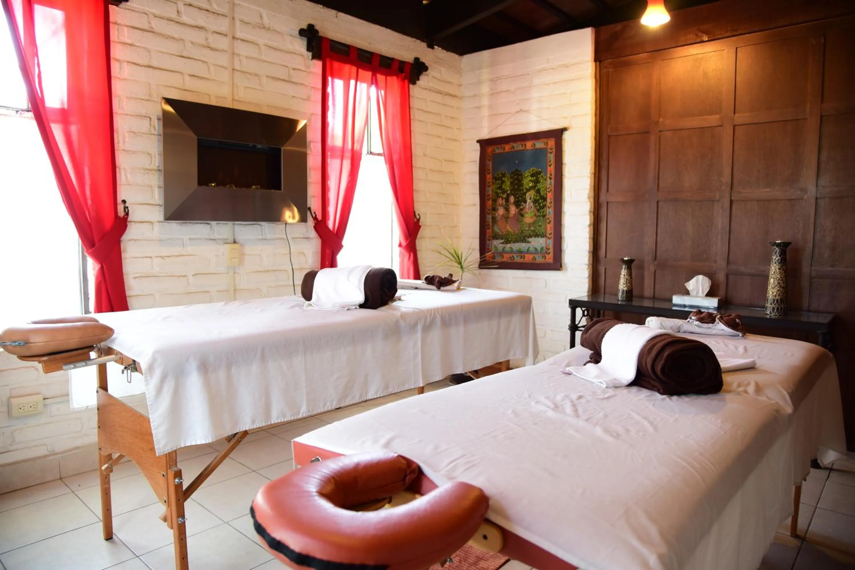 Massage in Hacienda La Magdalena