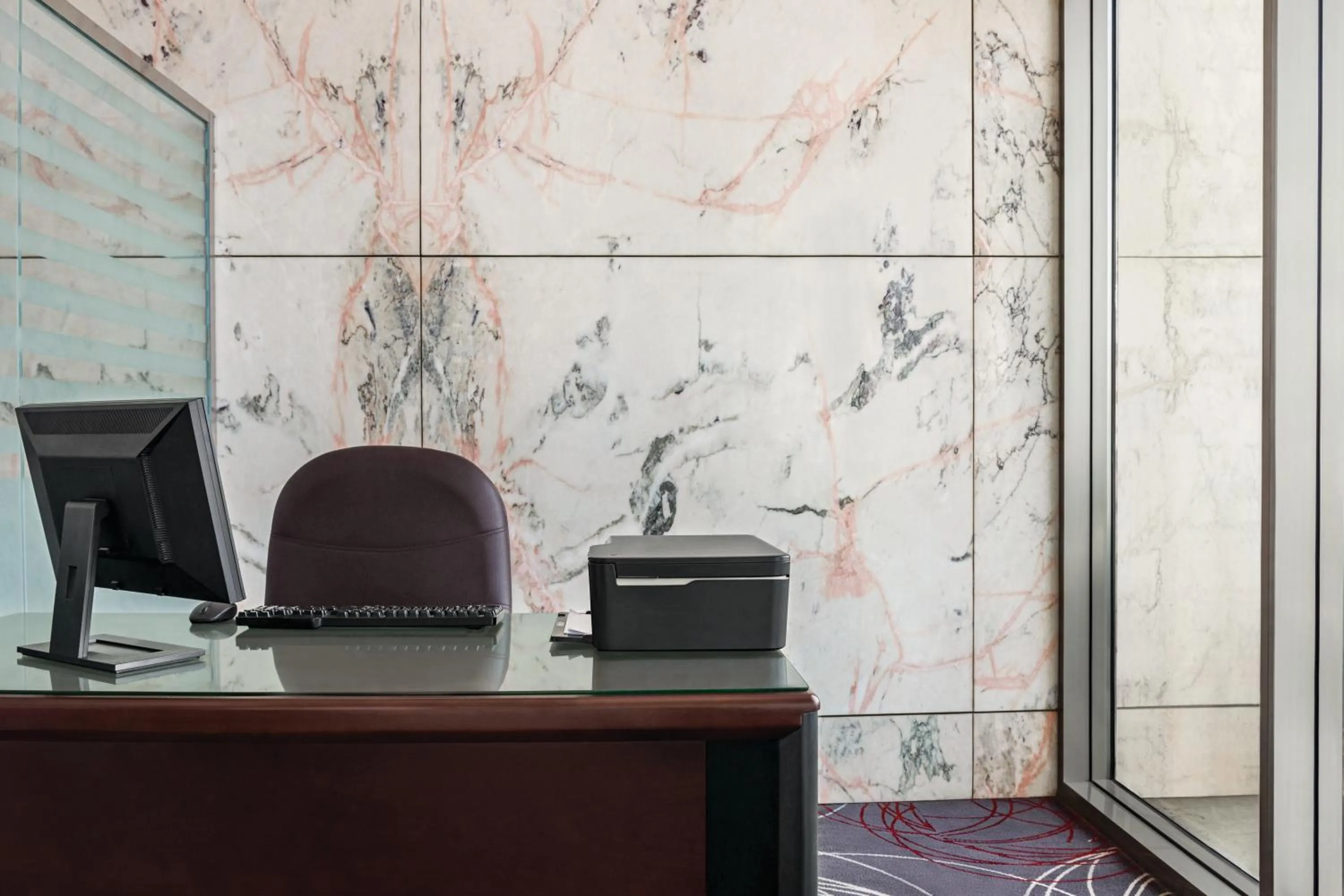 Business facilities in Howard Johnson Dammam Hotel