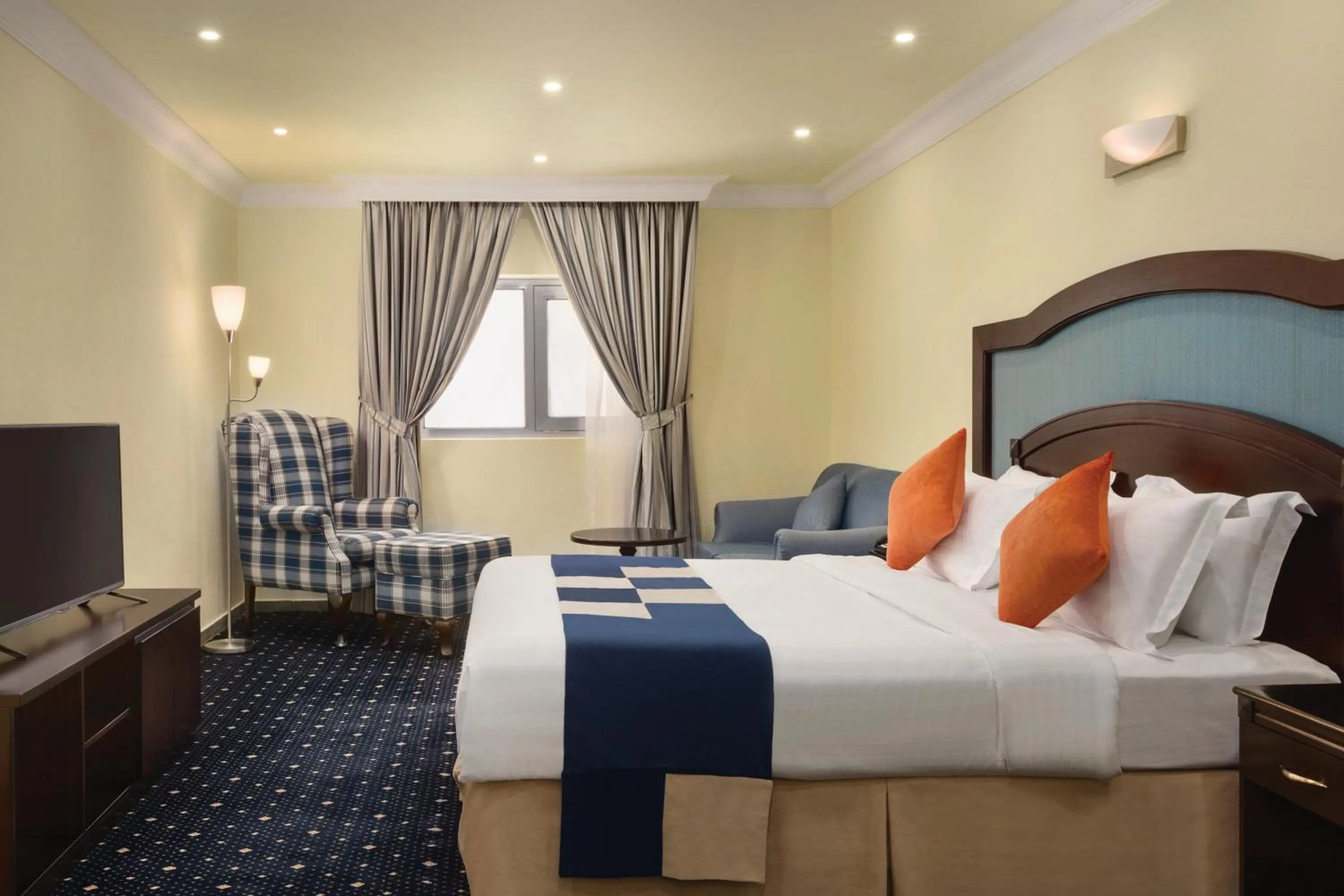 Guests, Bed in Howard Johnson Dammam Hotel