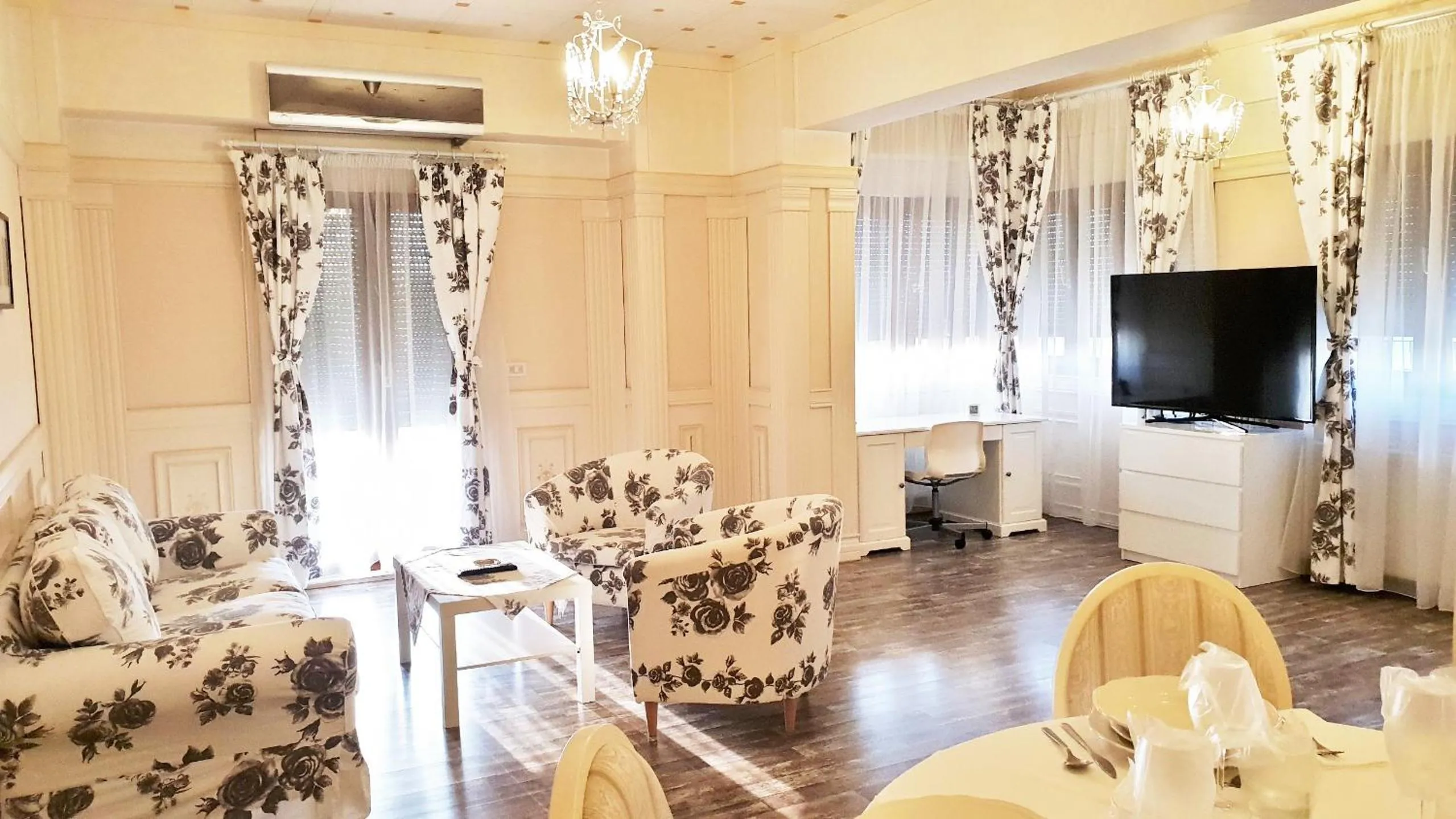 One-Bedroom Apartment in My Hotel Apartments Baneasa