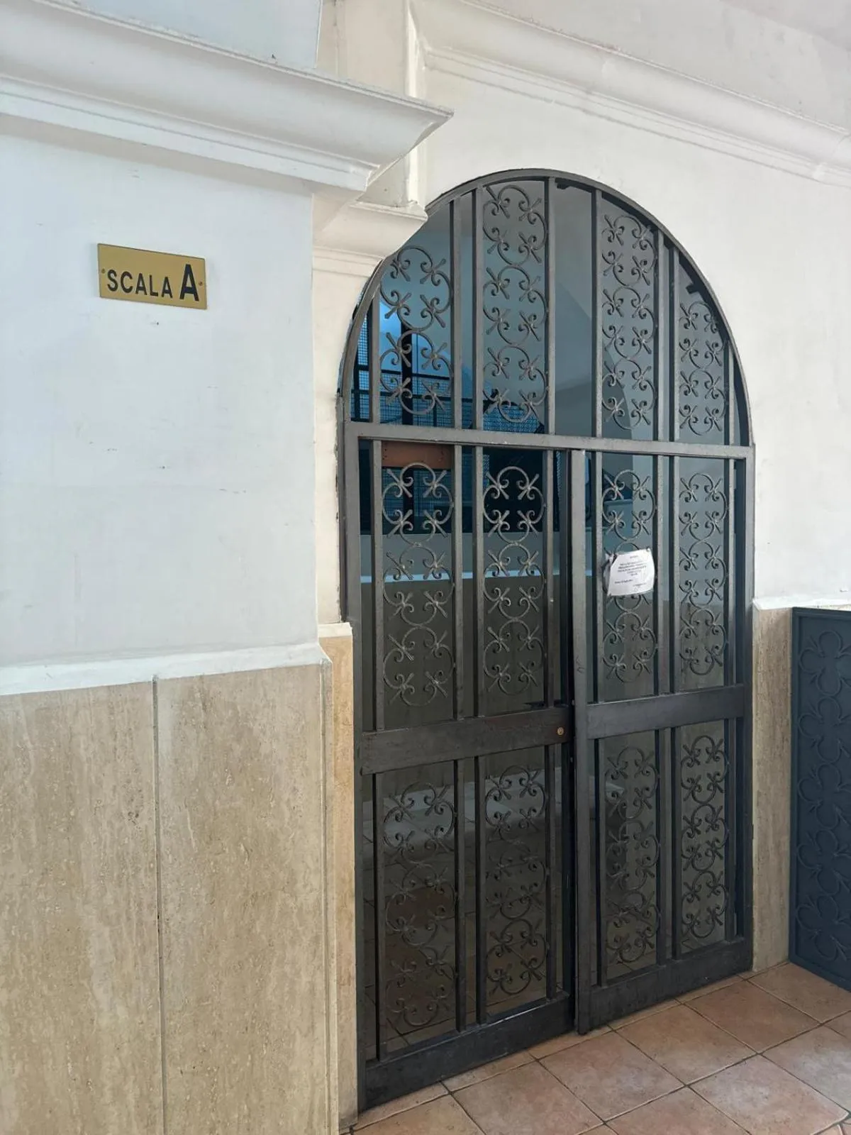 Facade/entrance in Trani B&T Rooms