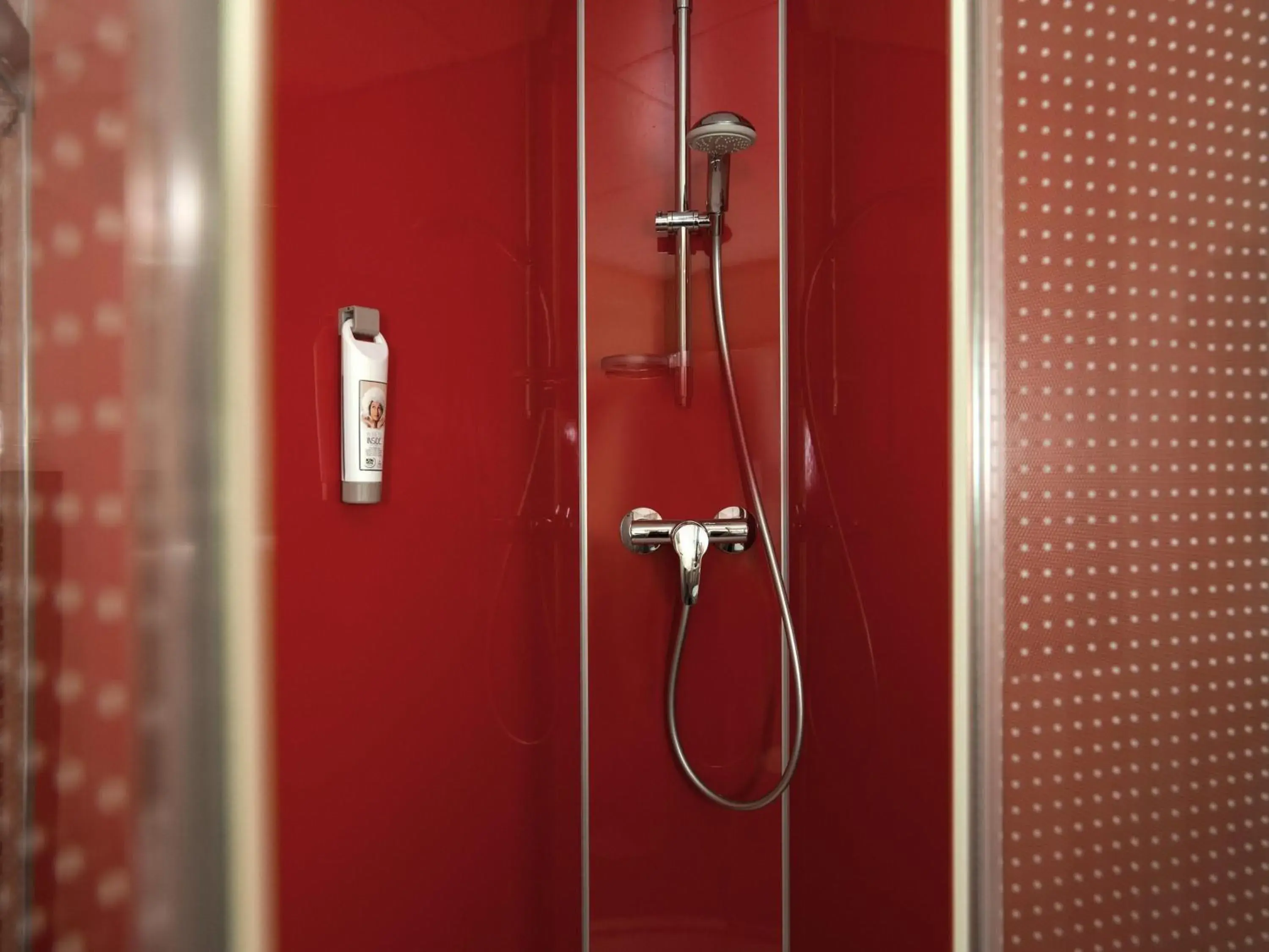 Bedroom in ibis Leiden Centre Bedroom in ibis Leiden Centre