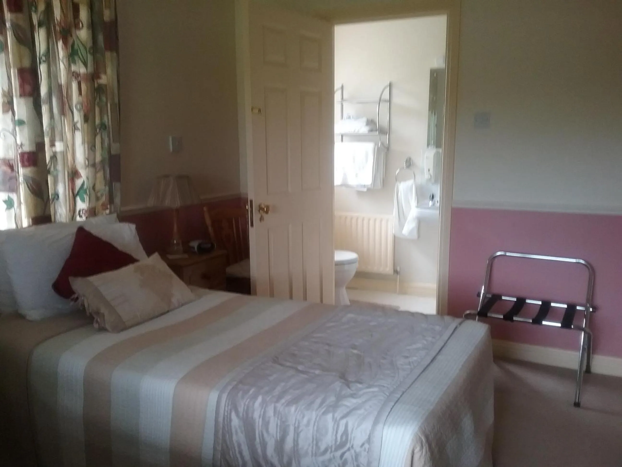 Bed in Rocksberry Bed & Breakfast