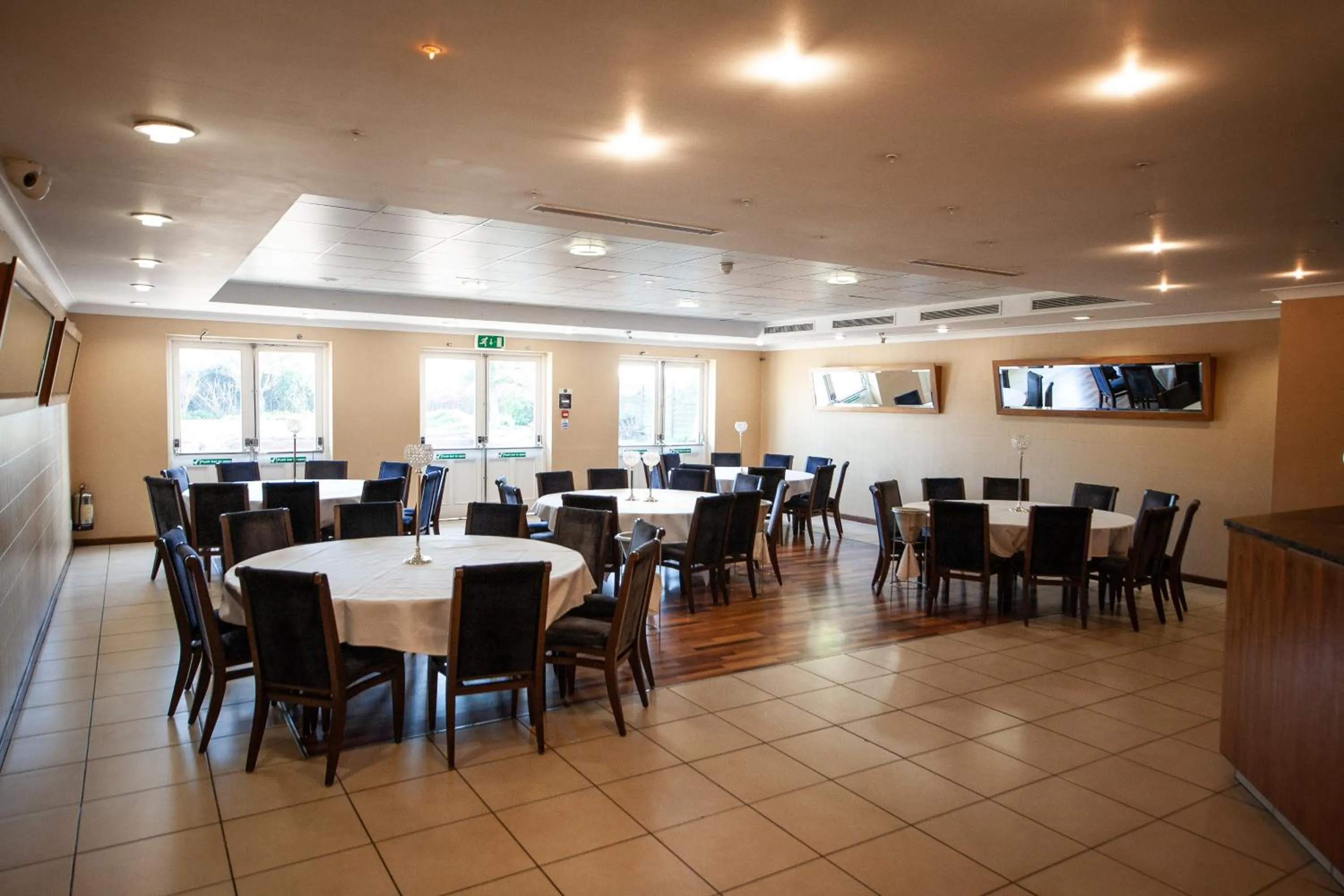 Restaurant/places to eat in Berwick Manor Hotel
