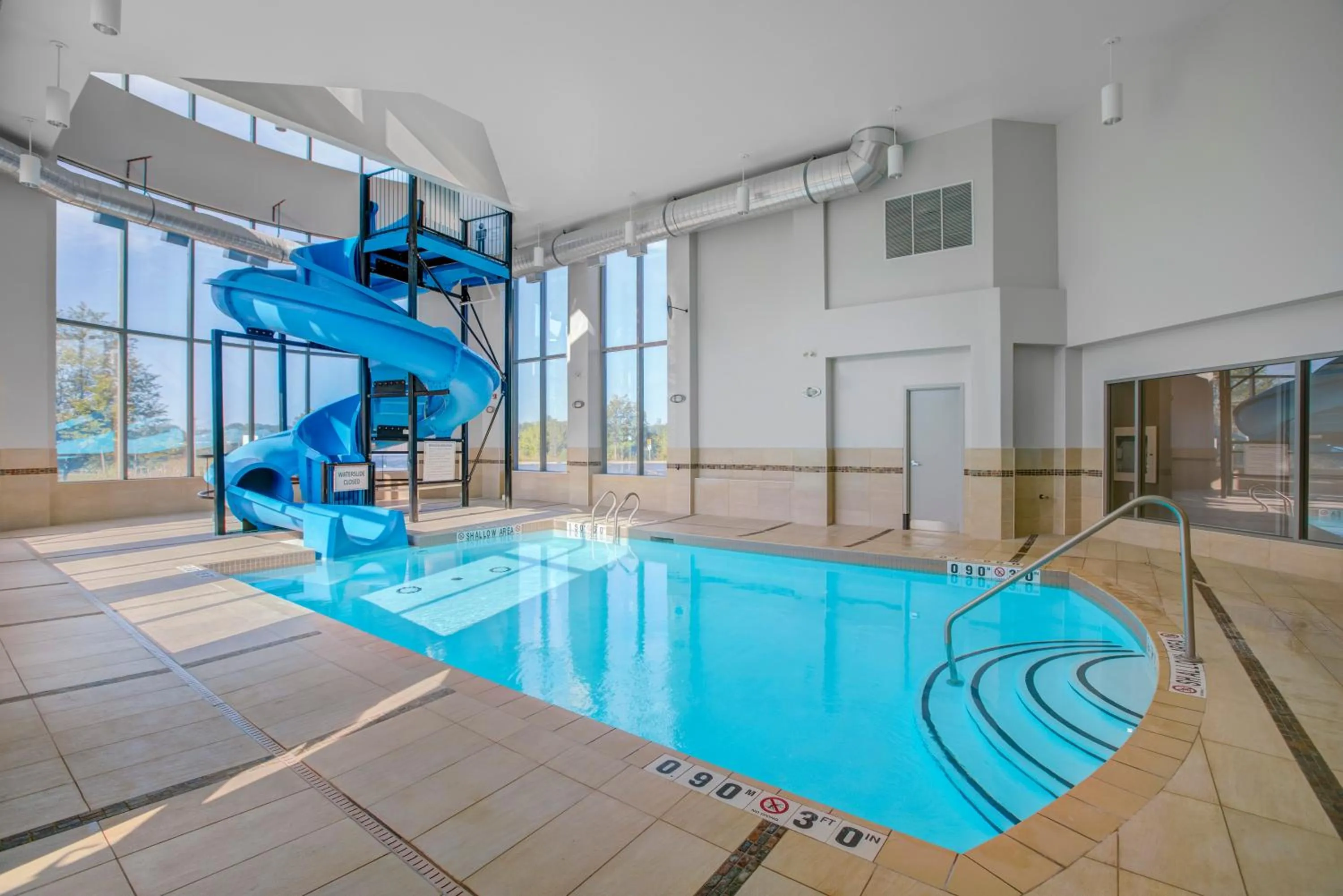 Swimming pool in Holiday Inn Express & Suites - Woodstock, ON CANADA
