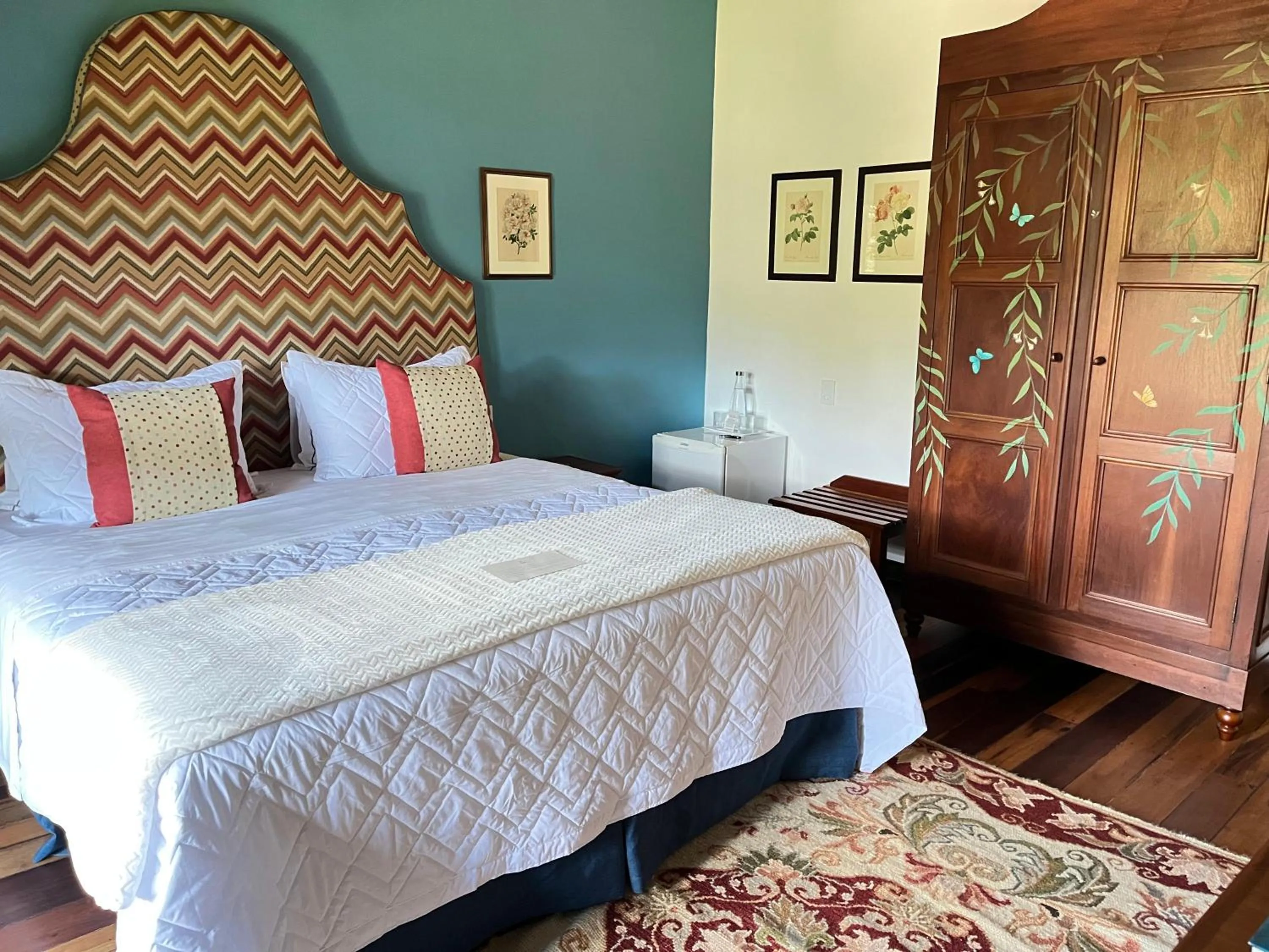 wardrobe, Bed in Pousada Pedra Azul