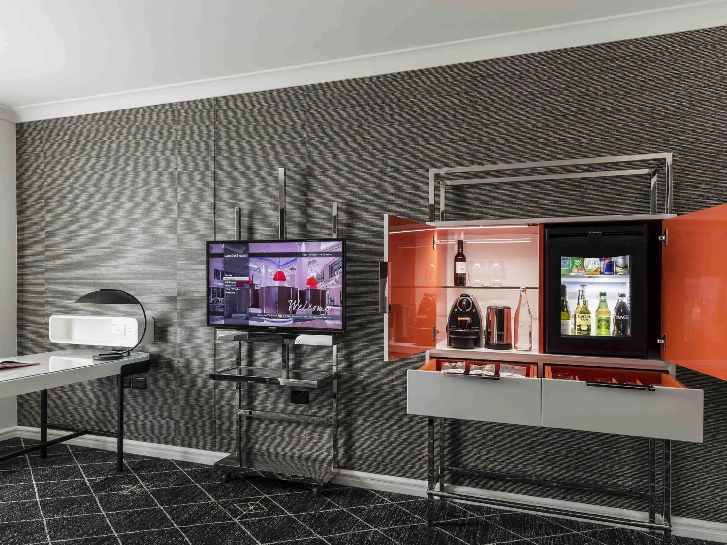 Bedroom in Swissotel Sydney