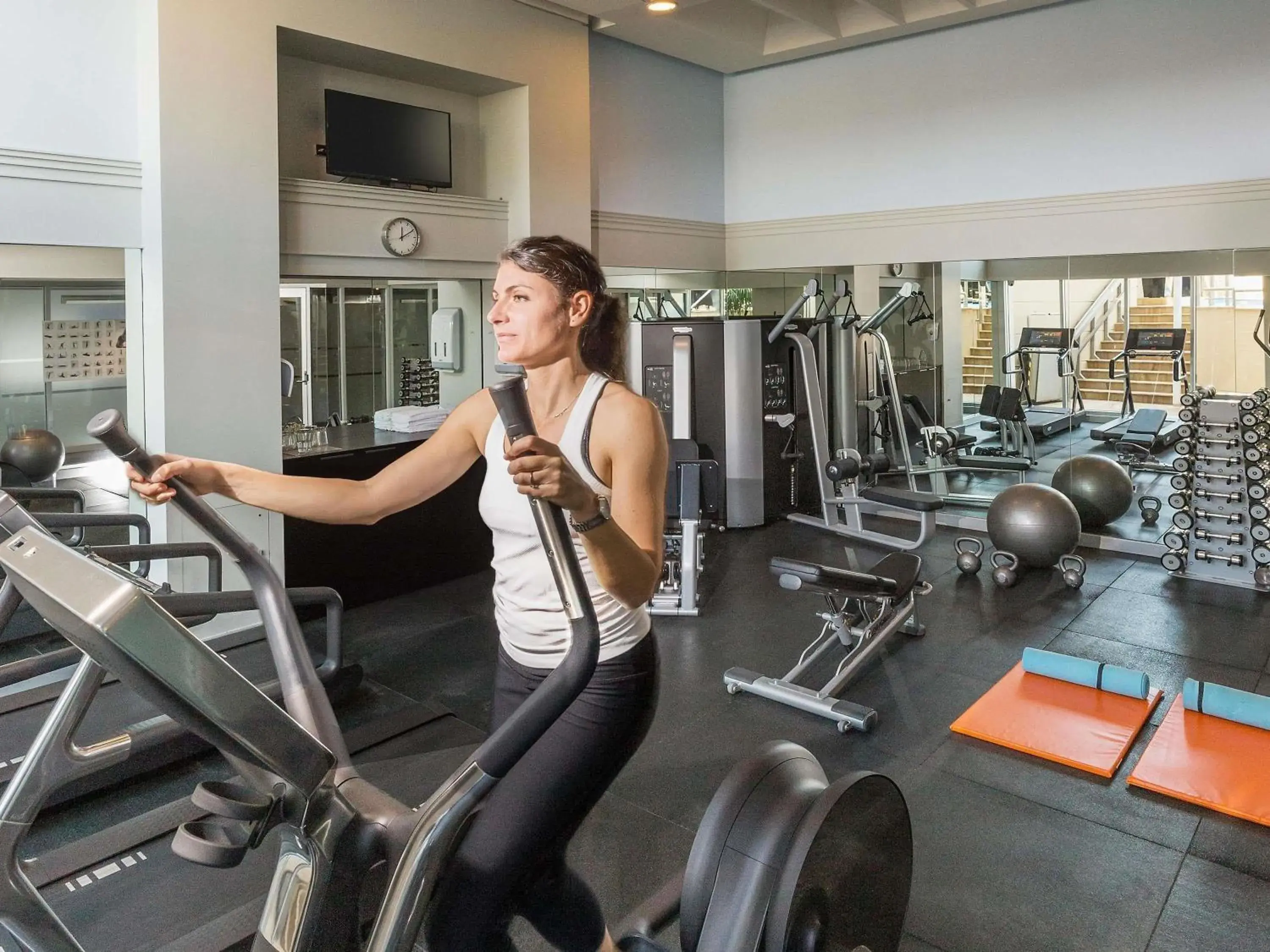 Fitness centre/facilities in Swissotel Sydney Fitness centre/facilities in Swissotel Sydney