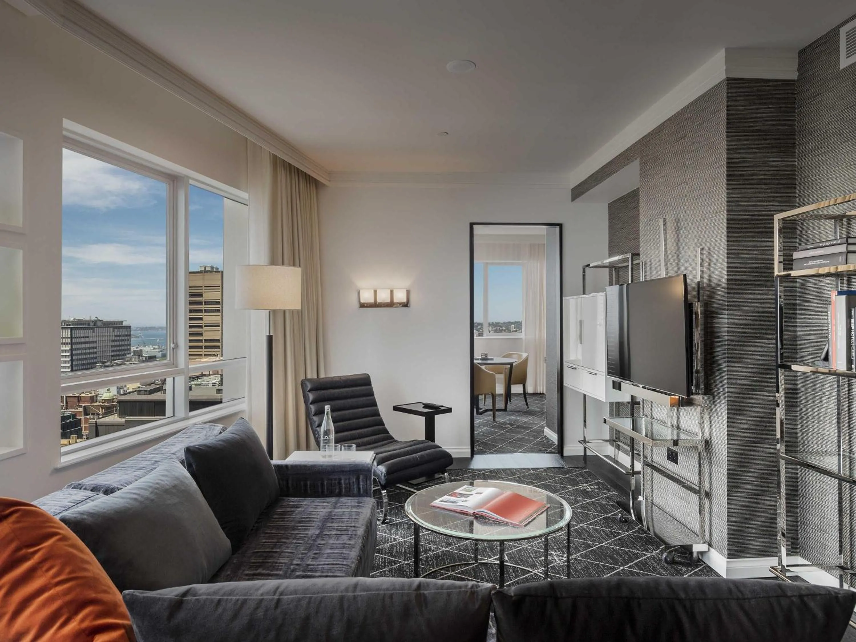 Bedroom in Swissotel Sydney