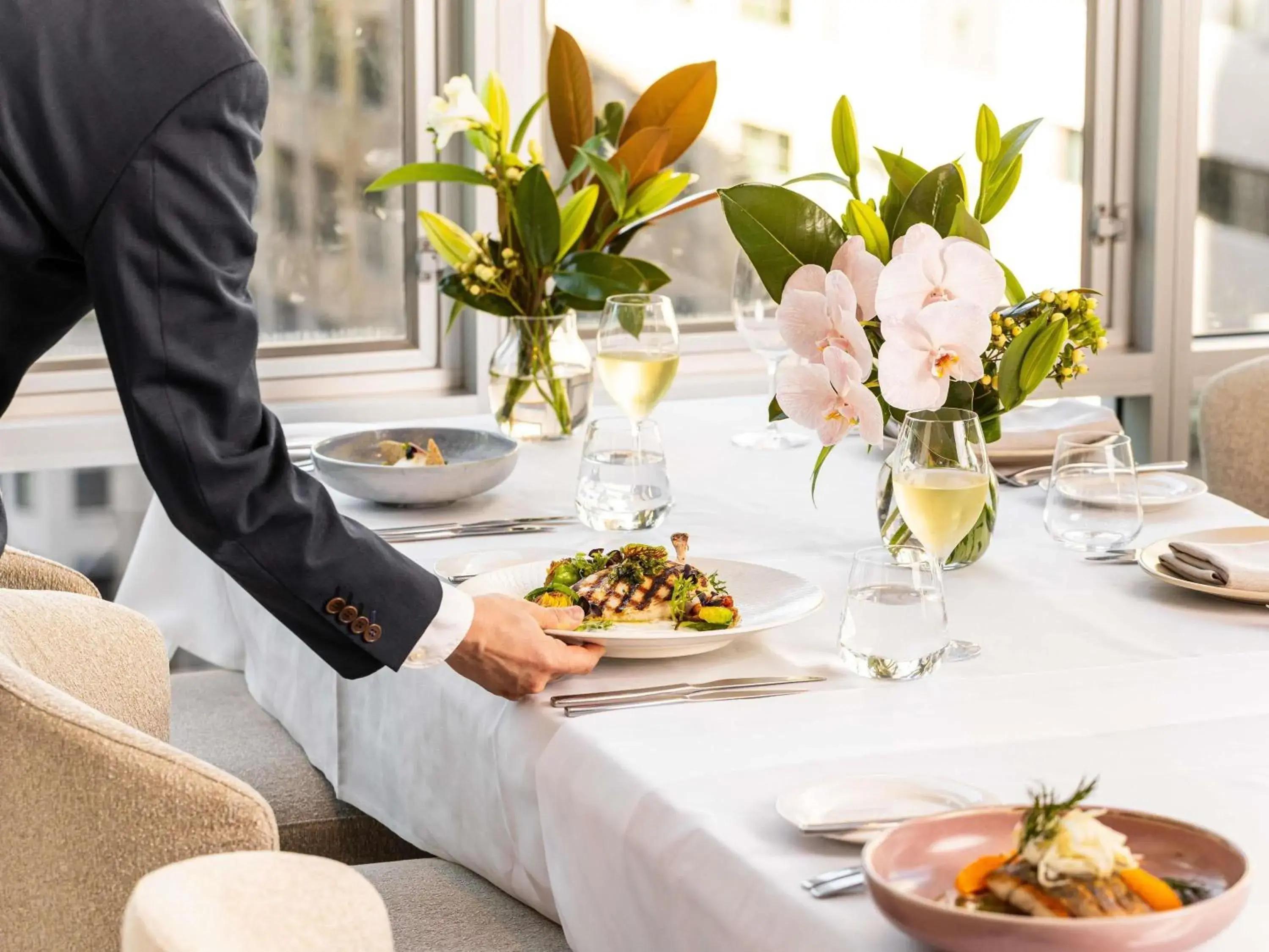 Restaurant/places to eat in Swissotel Sydney Restaurant/places to eat in Swissotel Sydney