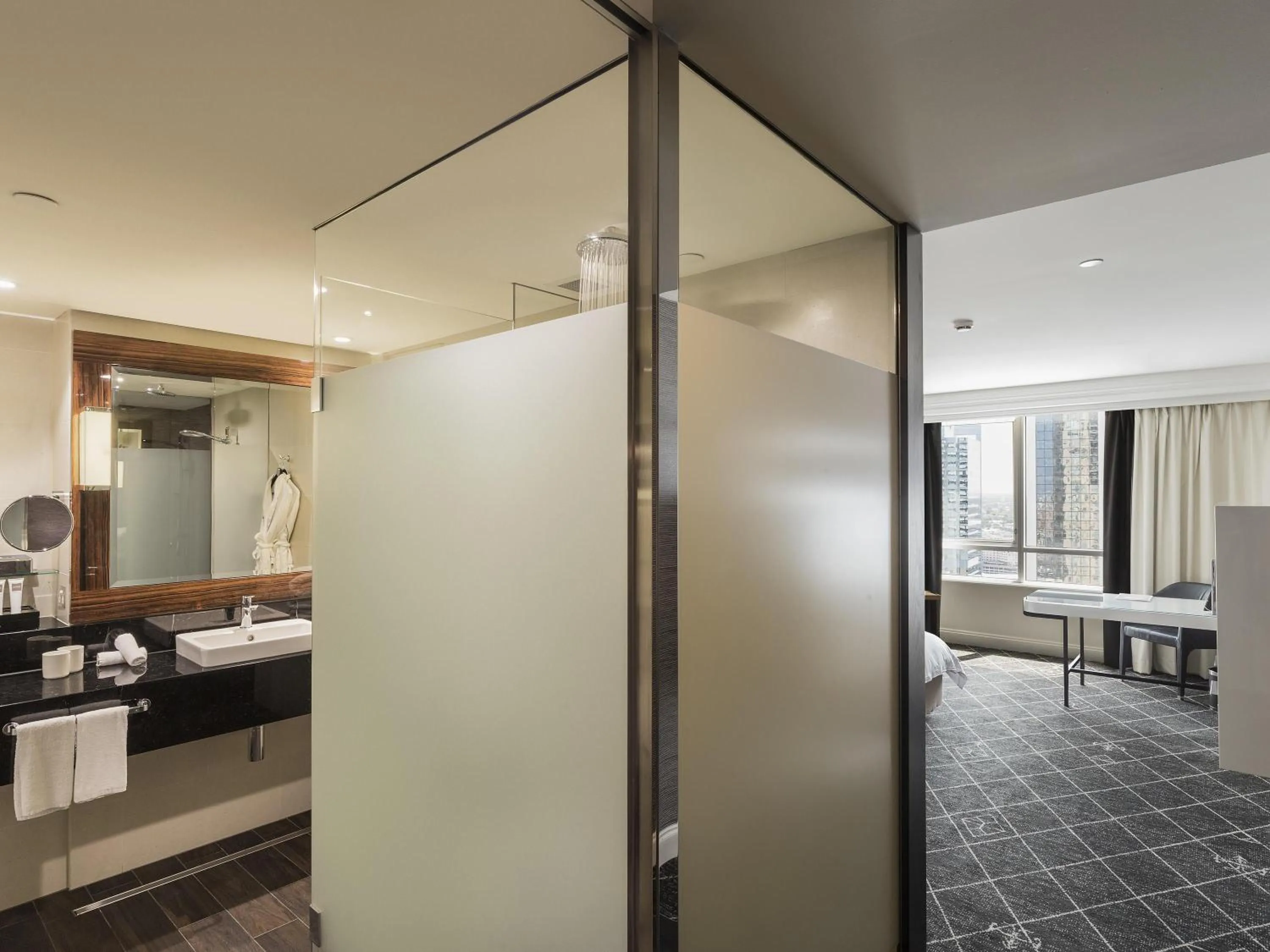 Bedroom in Swissotel Sydney