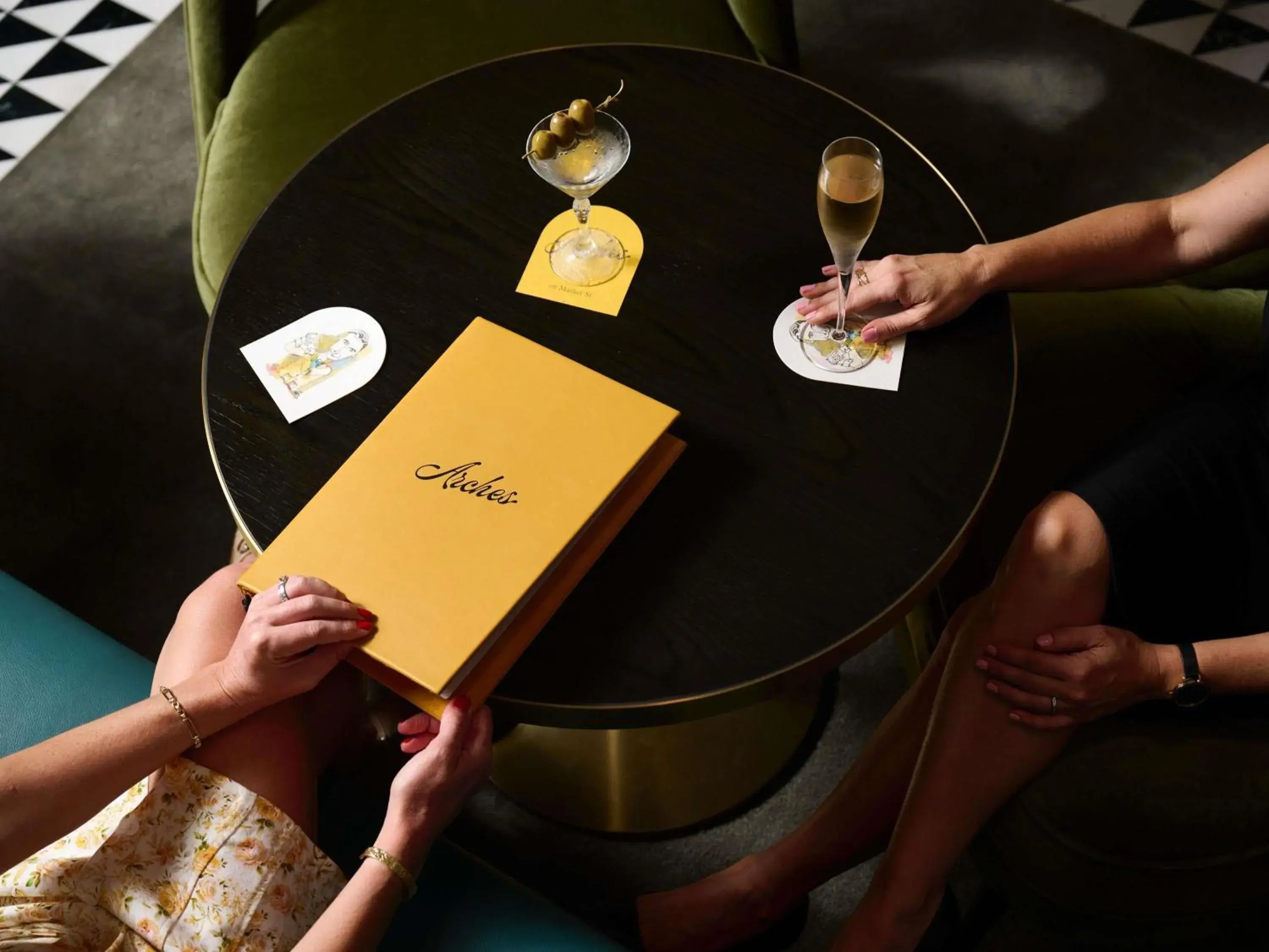 Lounge or bar in Swissotel Sydney Lounge or bar in Swissotel Sydney